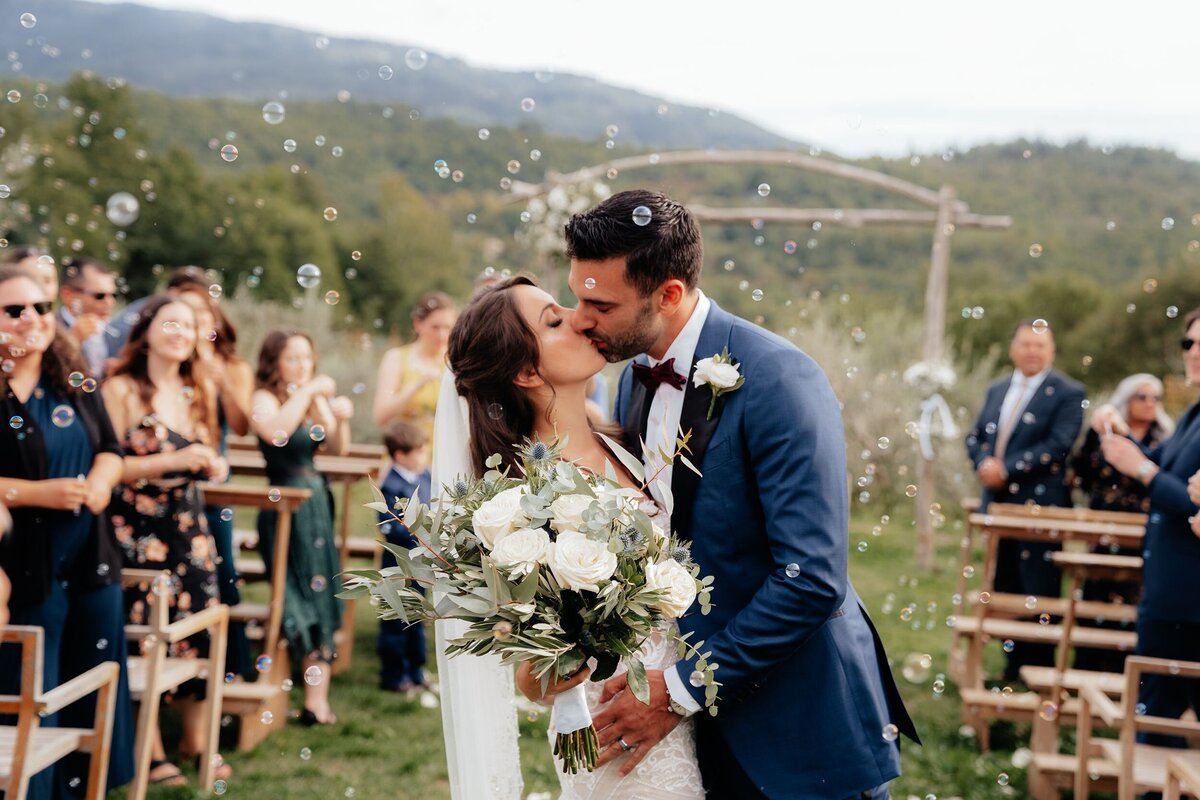 Pete-and-Brenna-Tuscany-Italy-Destination-Wedding-18