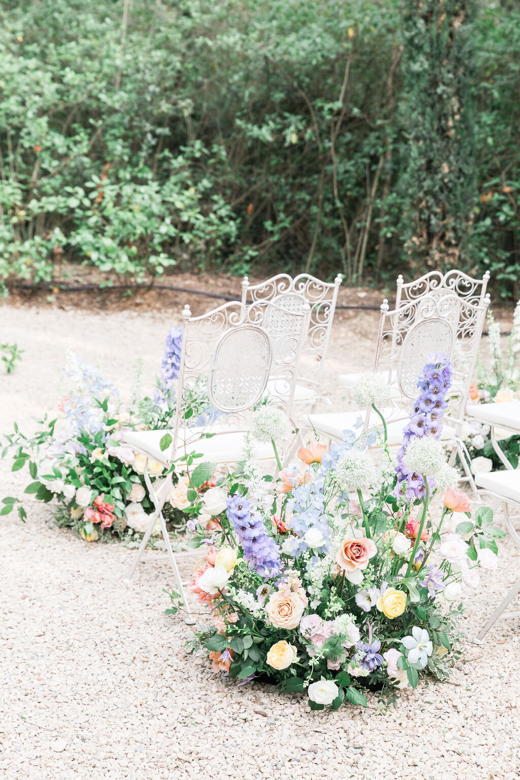 chateau-martinay-wedding-ceremony-decor-3