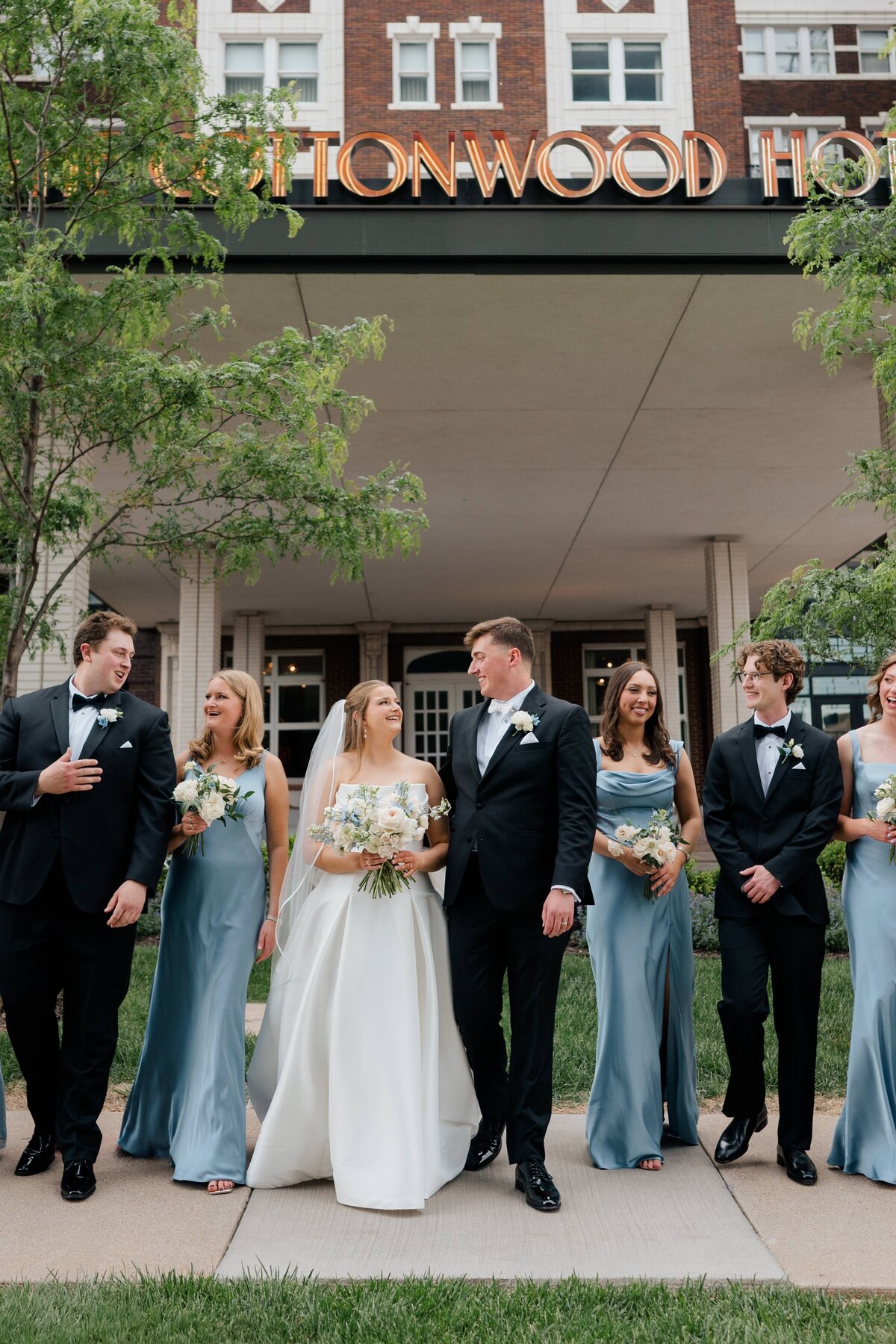 The Cottonwood Hotel Wedding Photos - Anna Brace Photography - Omaha Wedding Photographers-21