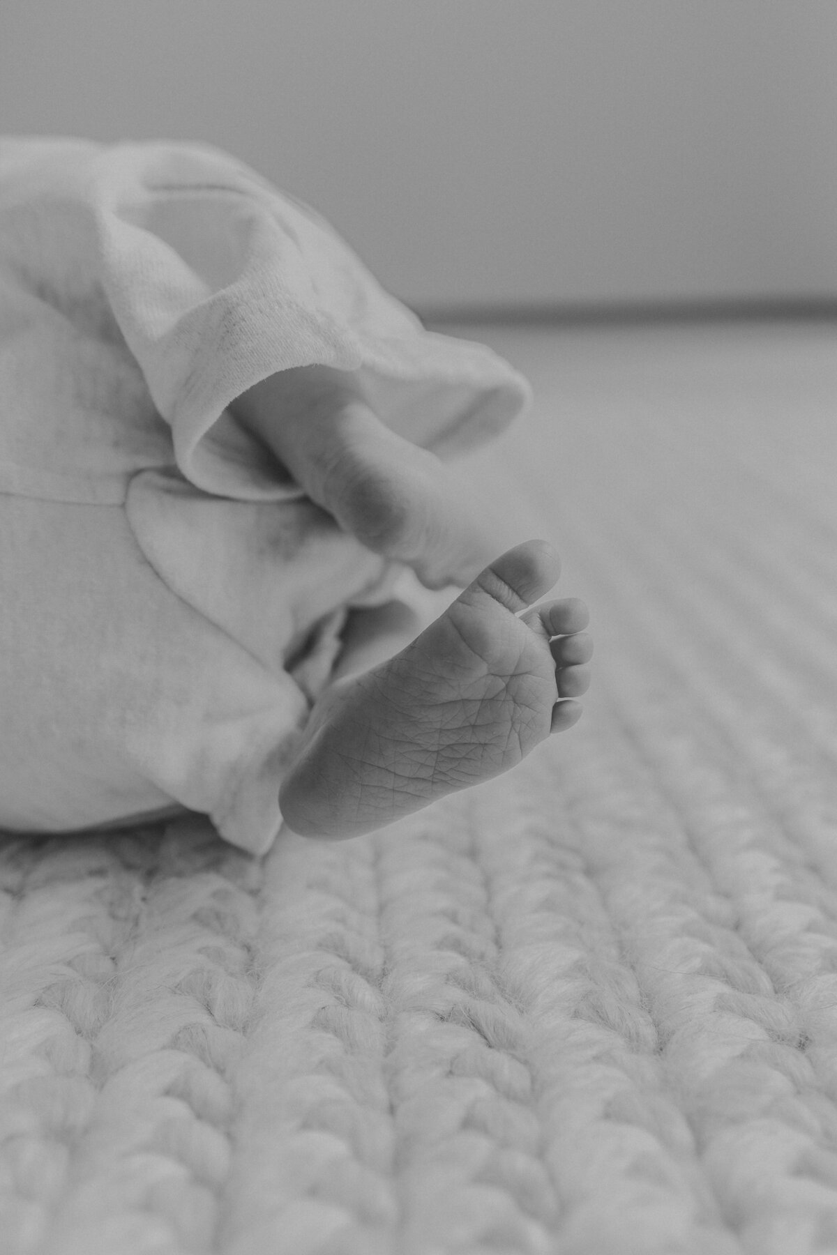 CoCo Jones Photography_Oxfordshire Family Photographer_Emily McWilliams Newborn-16
