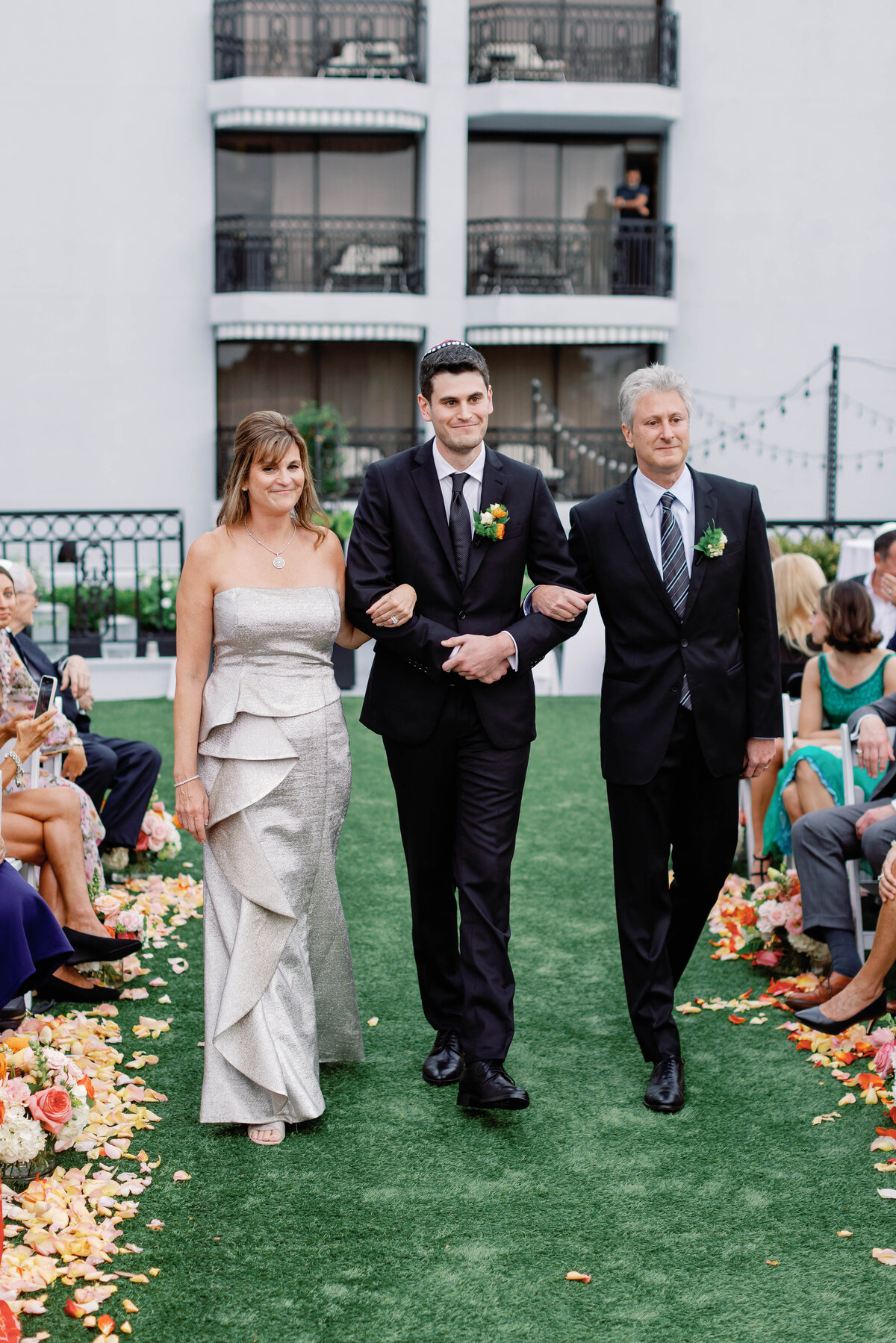 groom-and-parents-ceremony-at-the-london-west-hollywood