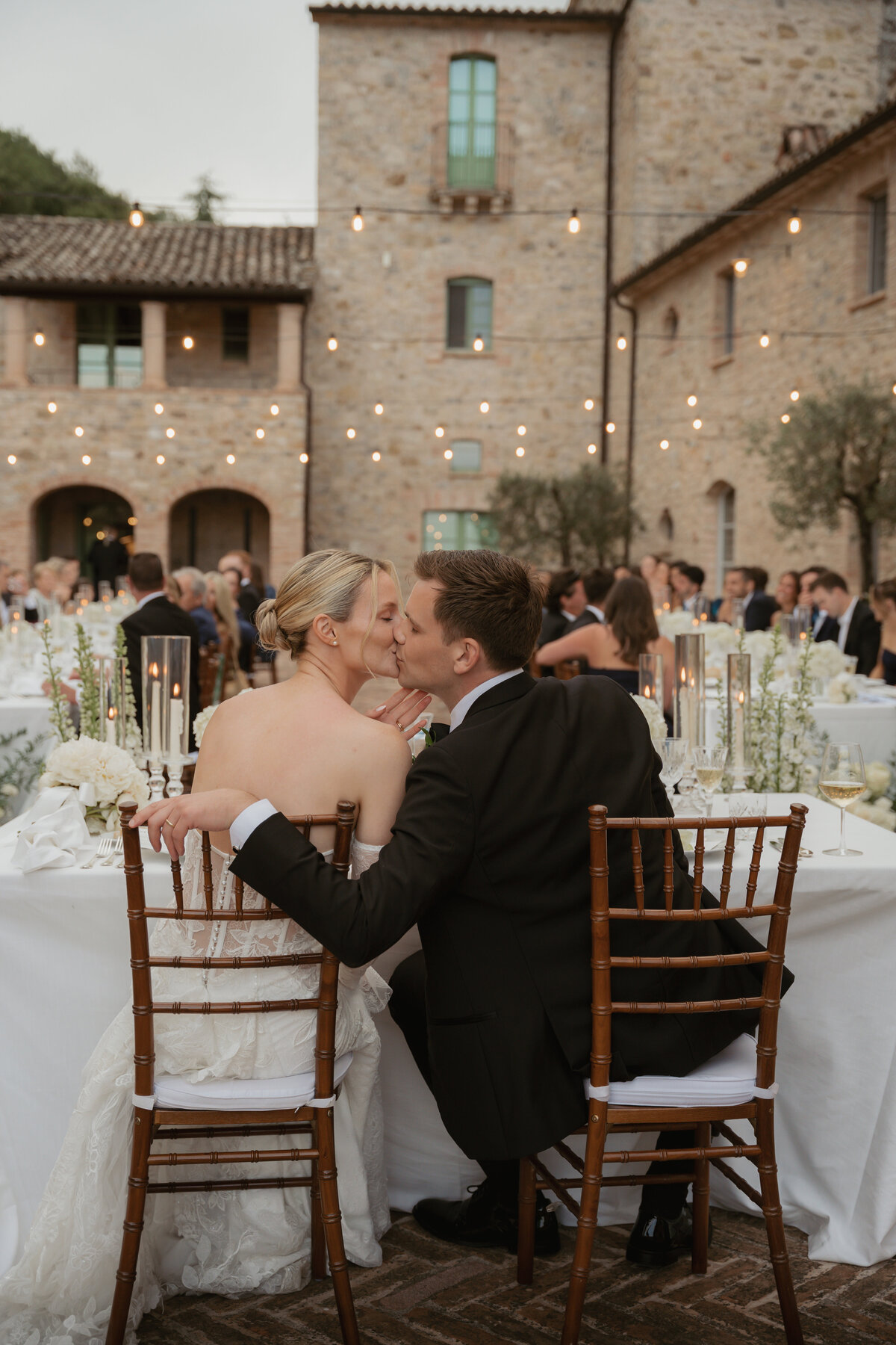 wedding-photographer-italy-couple-photographer-inhosuecapture-1-201