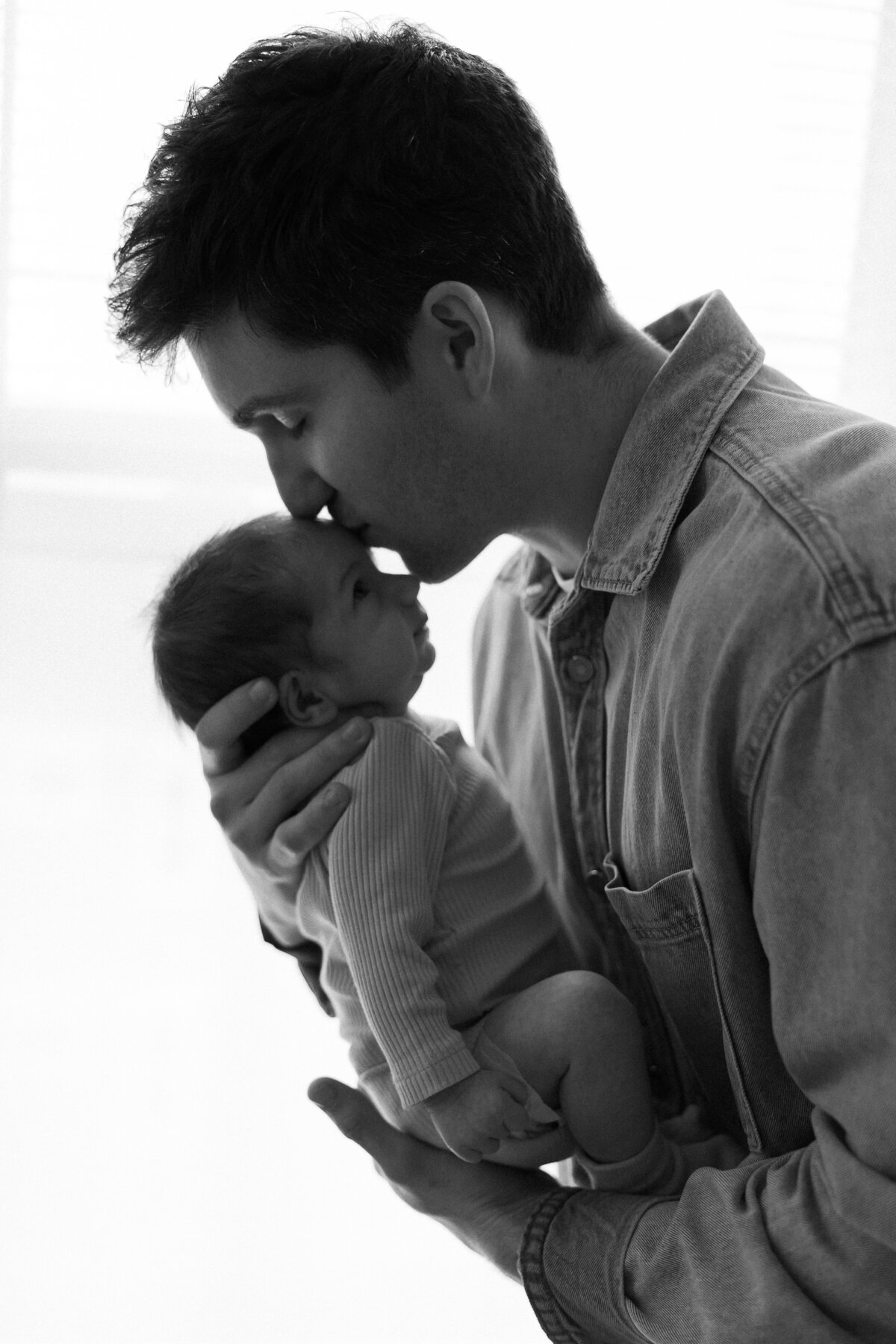 Vermont Home Newborn Photographer | Sincerely Liz Photography Documentary Wedding, Engagement, Elopement, Maternity and Newborn Photographer in New England 