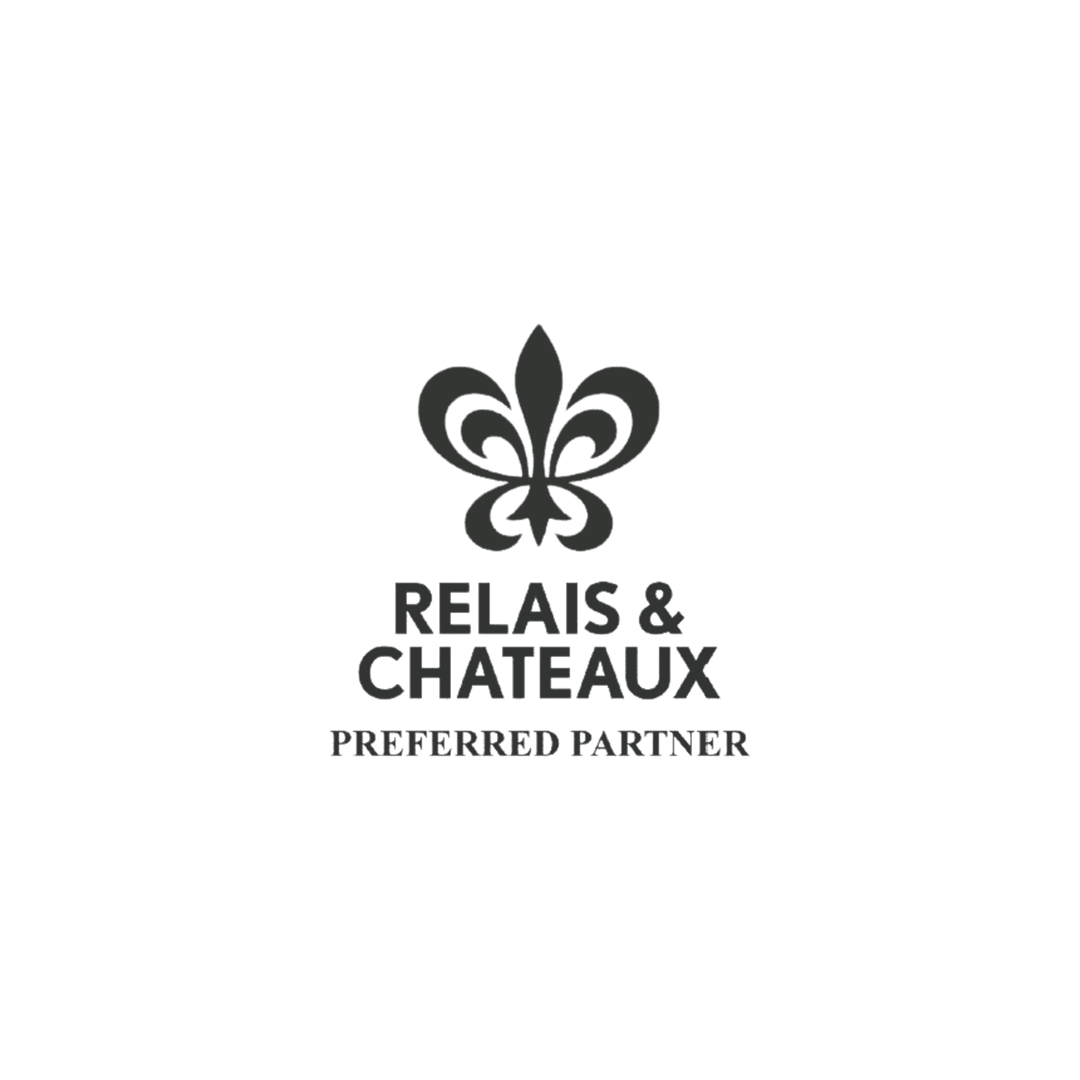 relais-black