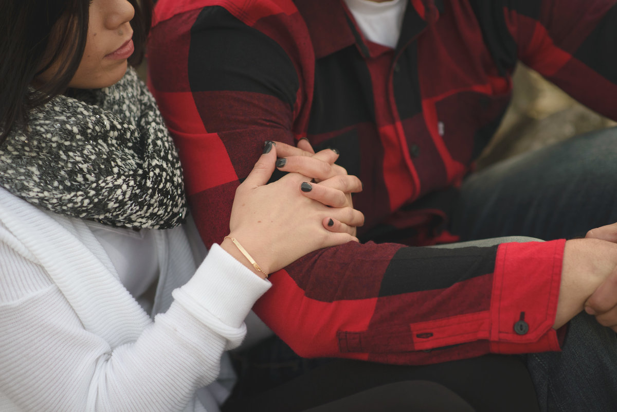 schenectady-central-park-rose-garden-couples-engagement-photography-lauren-kirkham-photography-2