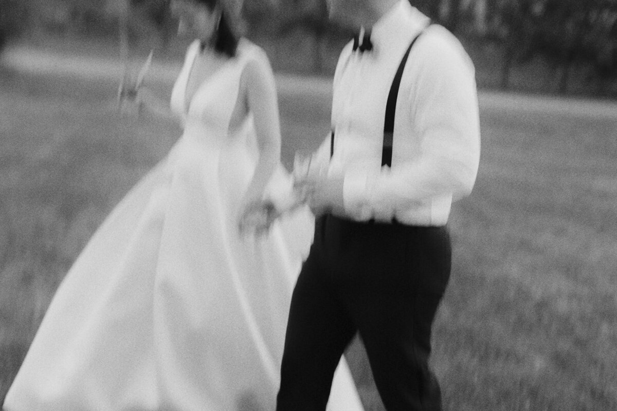 wedding-film-portrait-black-white