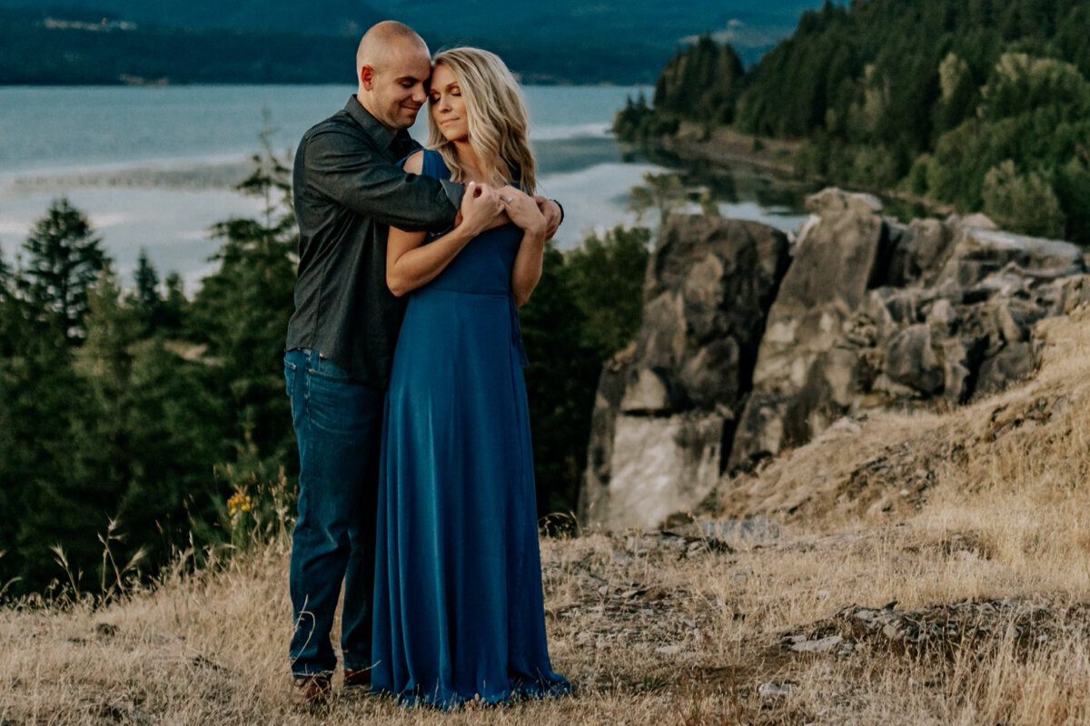 14 Columbia-River-Gorge-Engagement