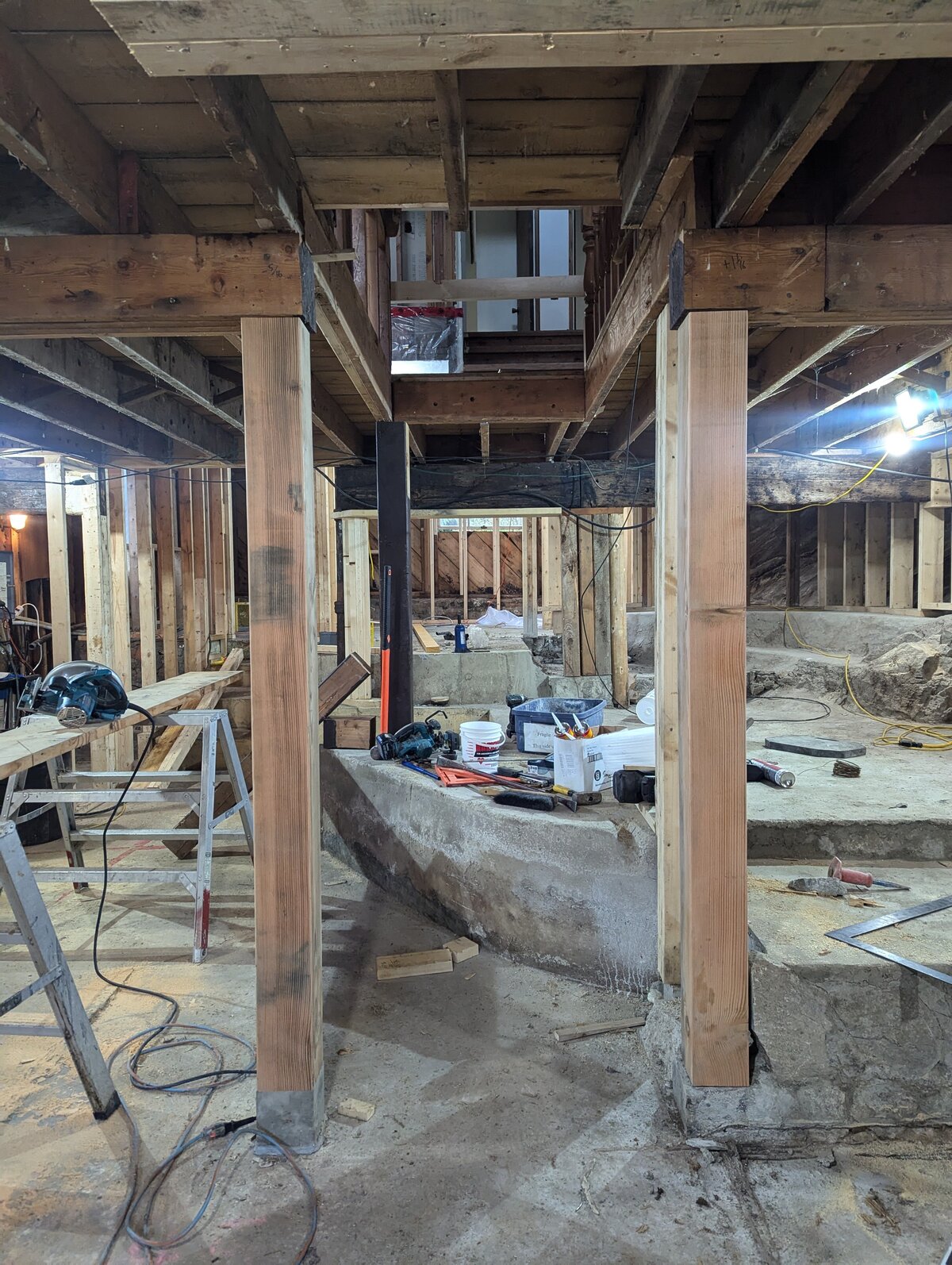 PXL_20241219_193142079