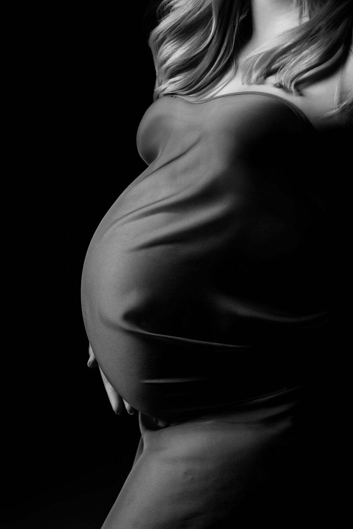 NW Arkansas maternity photographer, maternity photography near me, maternity portraits NW Arkansas, pregnancy photoshoot near me