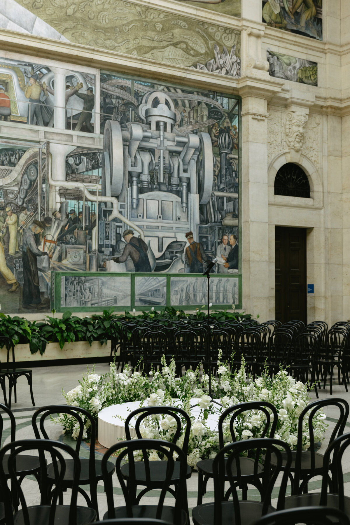 AveryPhillipsPhoto-Morgan+Dominic-DetroitInstituteofArtsWedding-203