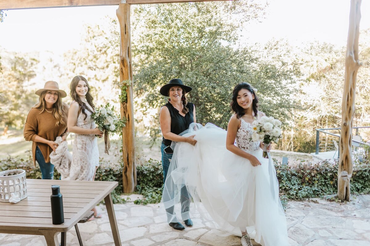 Bridal party at theJacobs well wedding venue