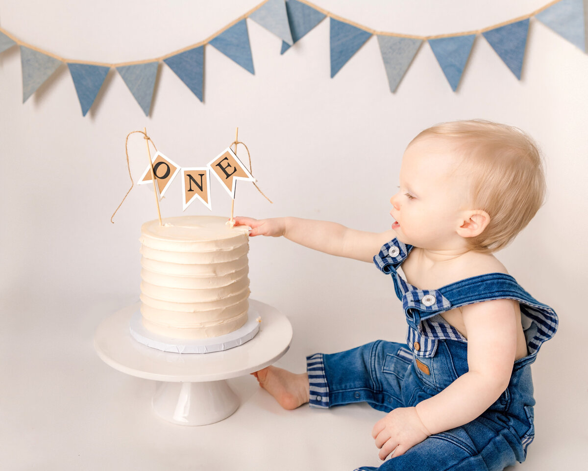 Cypress-Cake-Smash-Photographer