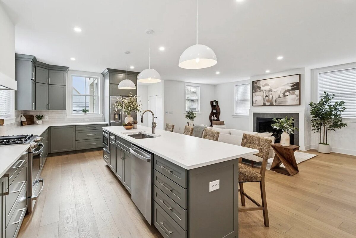 Kelly DeTommaso Elegant Transitions Ambler Unit A Great Room Room 3