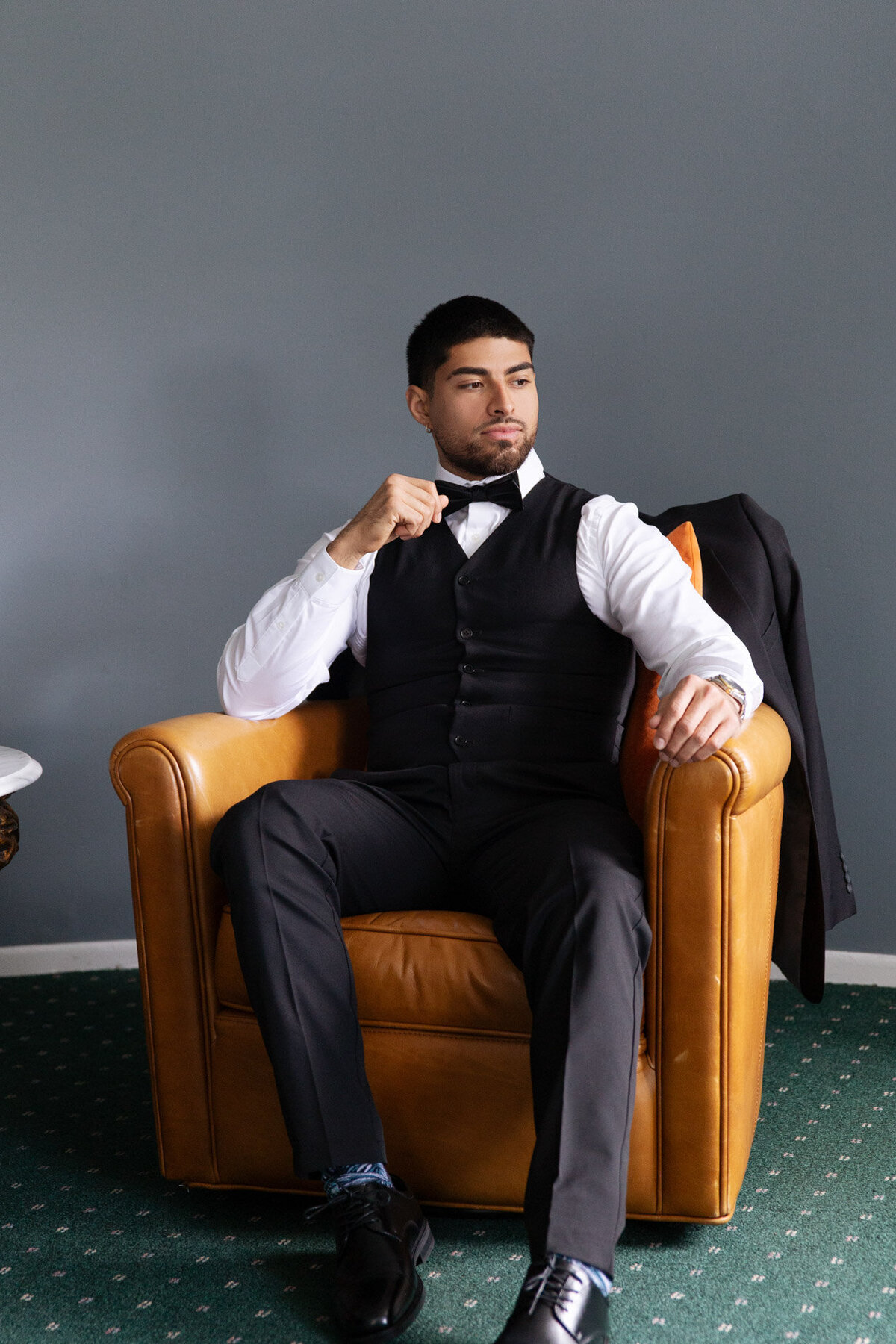 best afforadable elopement and wedding photographer in new york city and new jersey mamaroneck beach and yacht club ceremony and reception-5