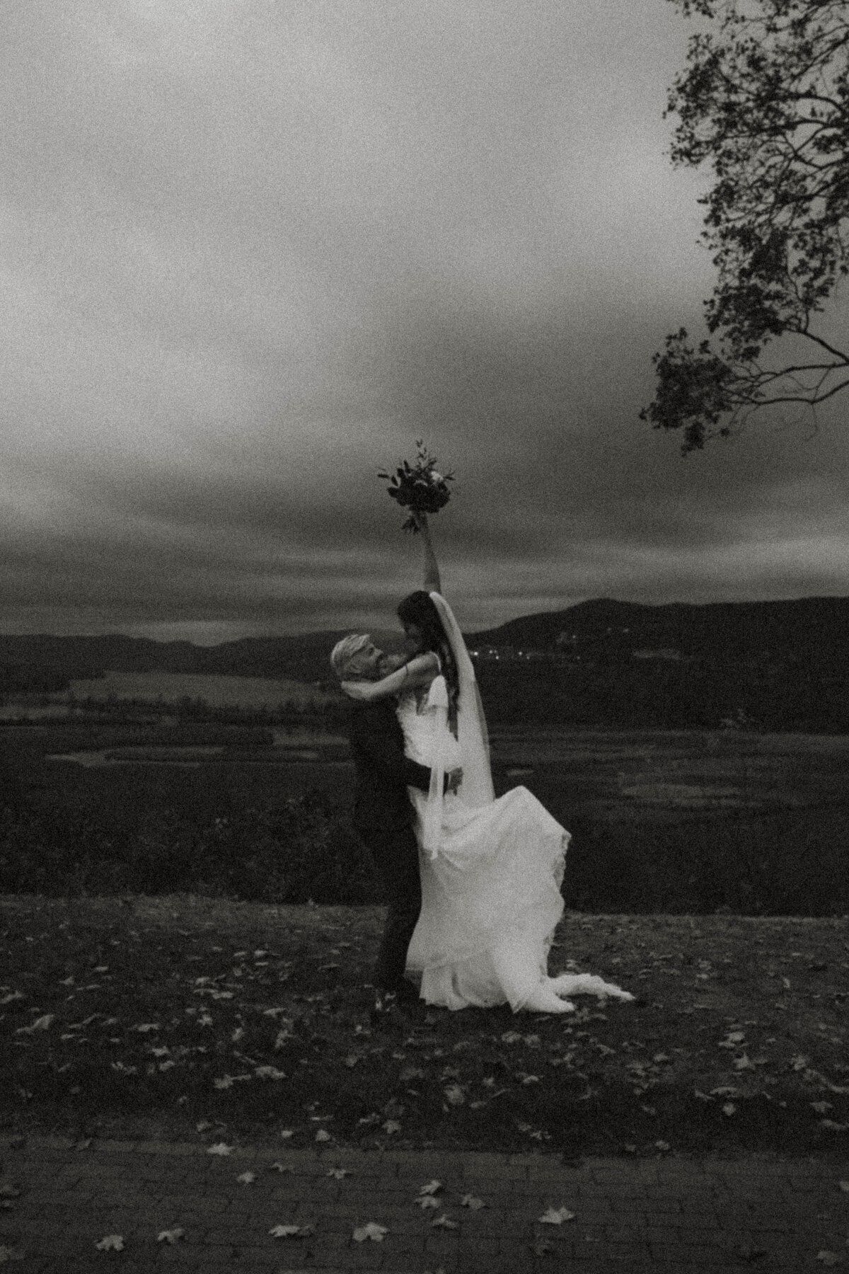 Luke and Christina 8-10-24-256