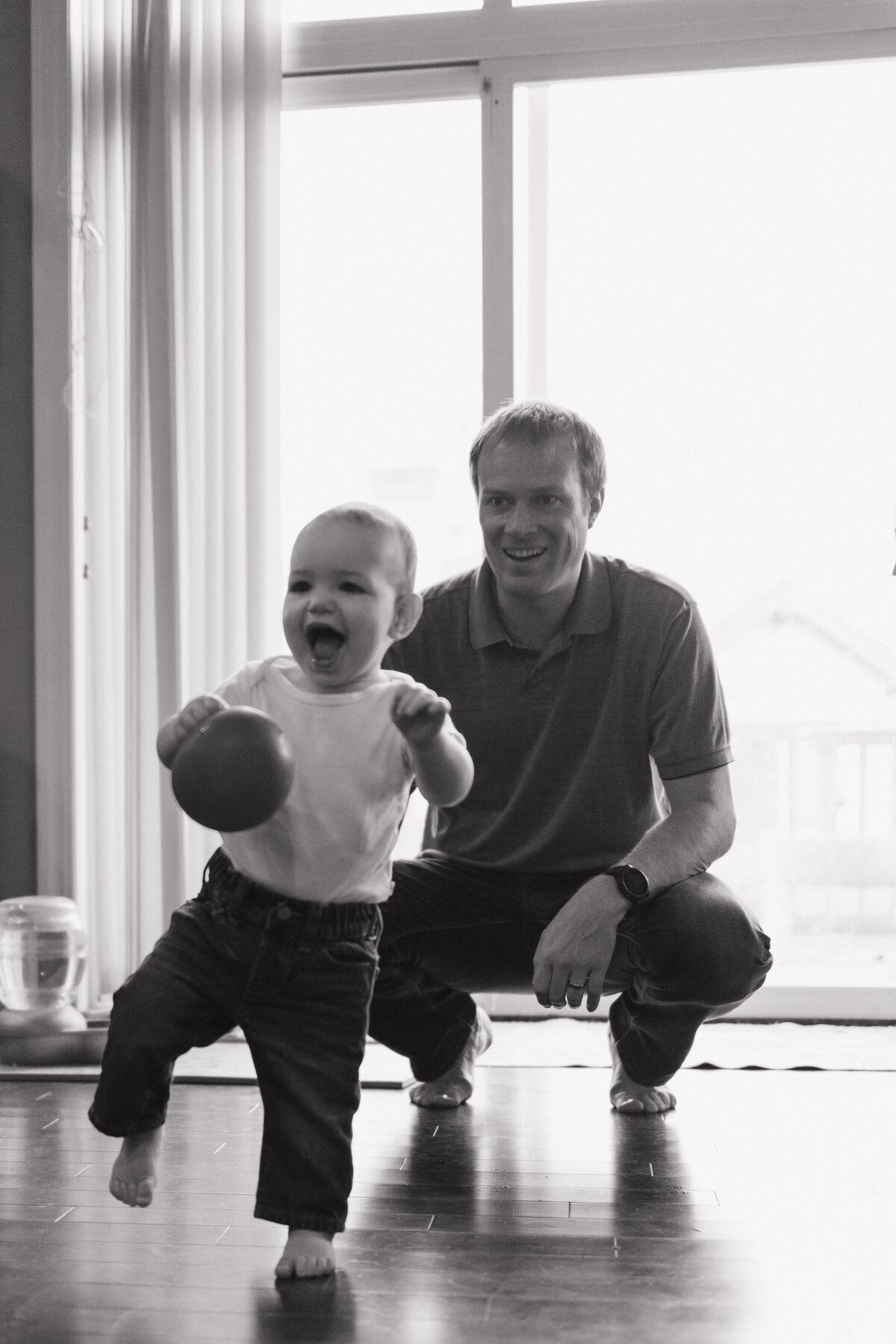 Seattle based motherhood, newborn and family photographer.