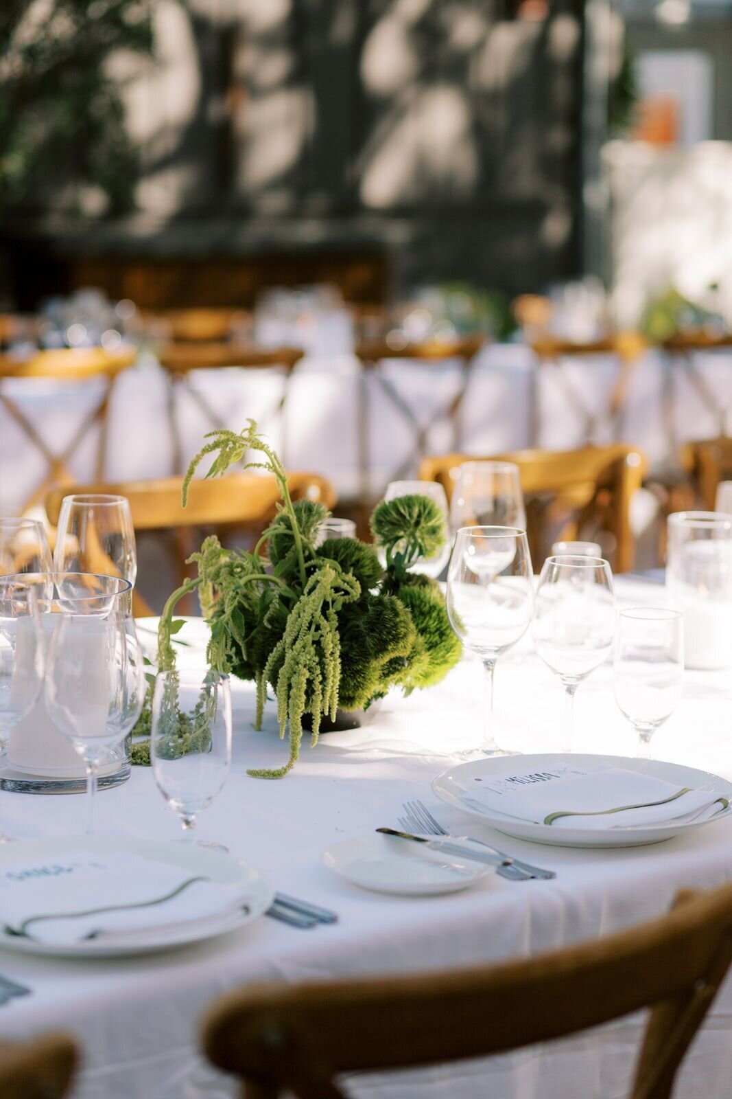 green-moss-hydrangea-tablescape