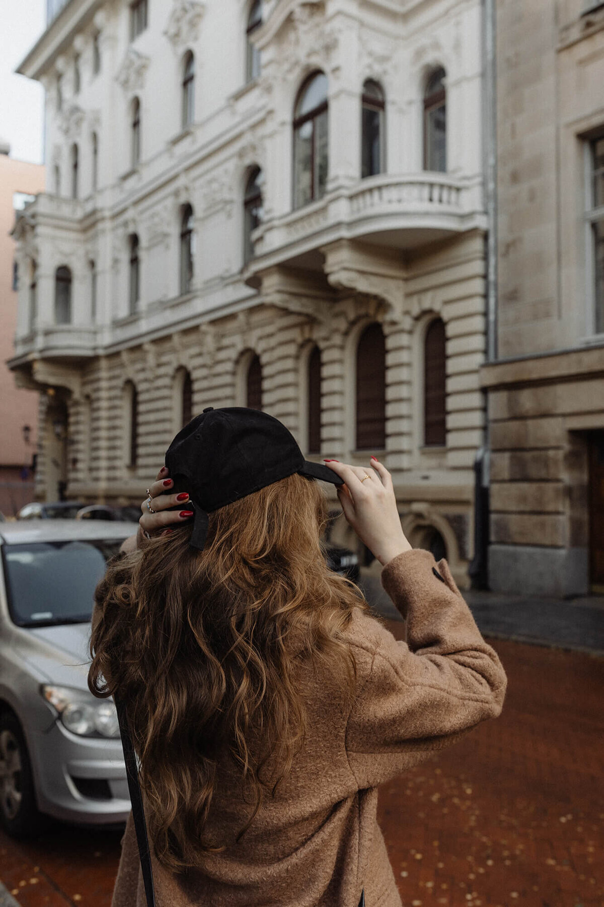 kaboompics_city-chic-in-autumn-casual-fall-outfit-fashion-trends-33506