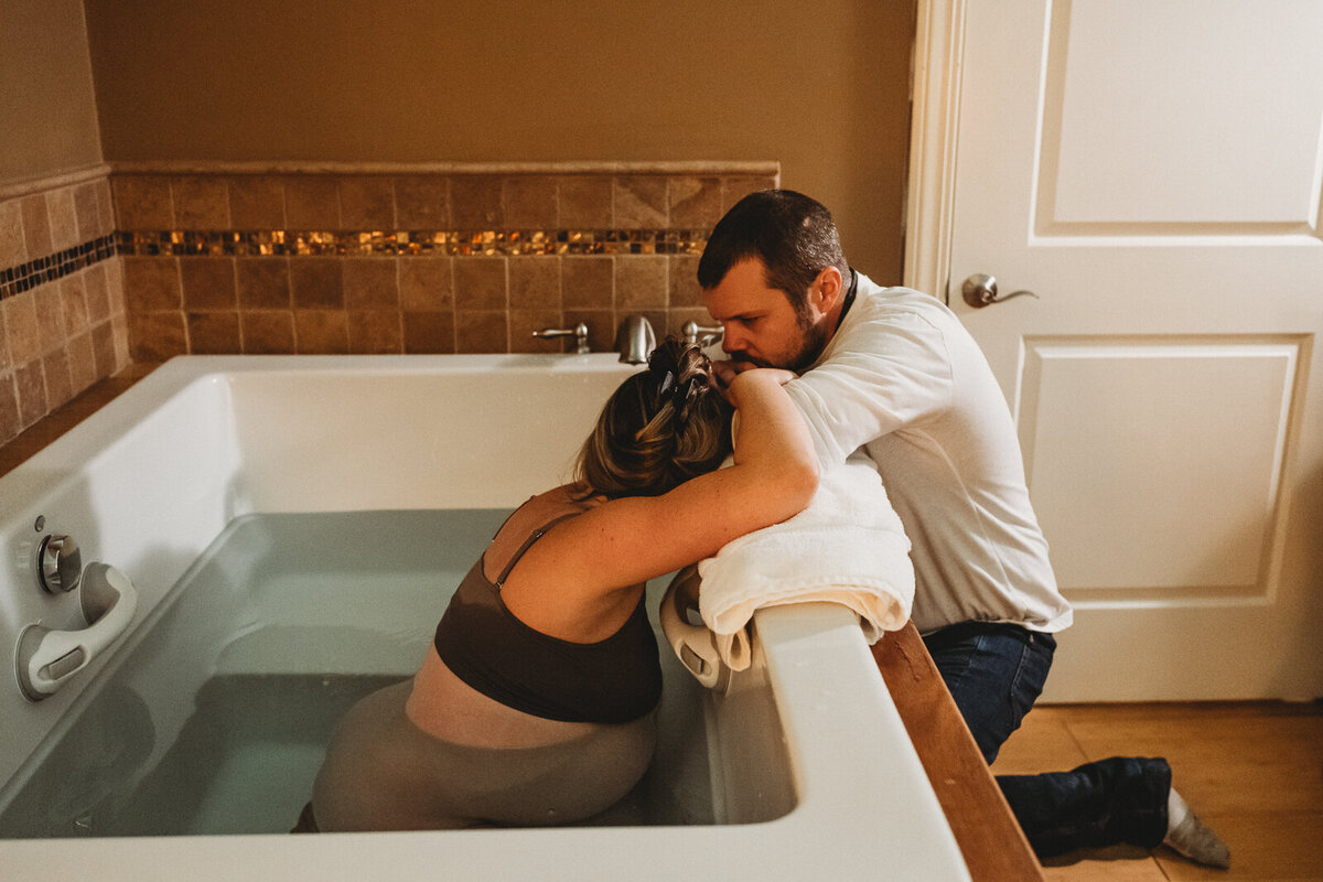 BestMichiganBirthPhotographer-7