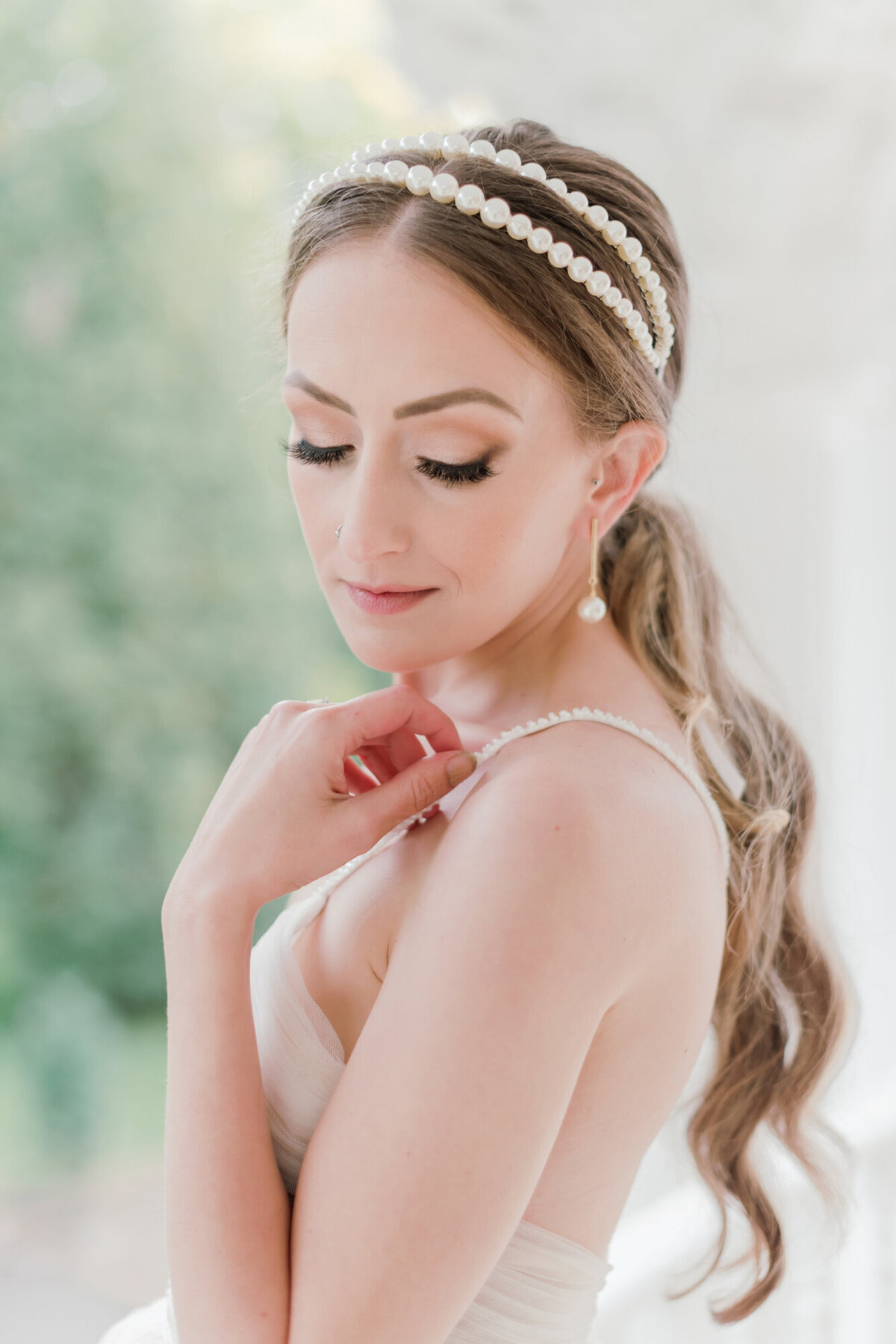 Stunning pearl bridal hairpiece, by Blair Nadeau Bridal Adornments, romantic and modern wedding jewelry based in Brampton. Featured on the Brontë Bride Vendor Guide.