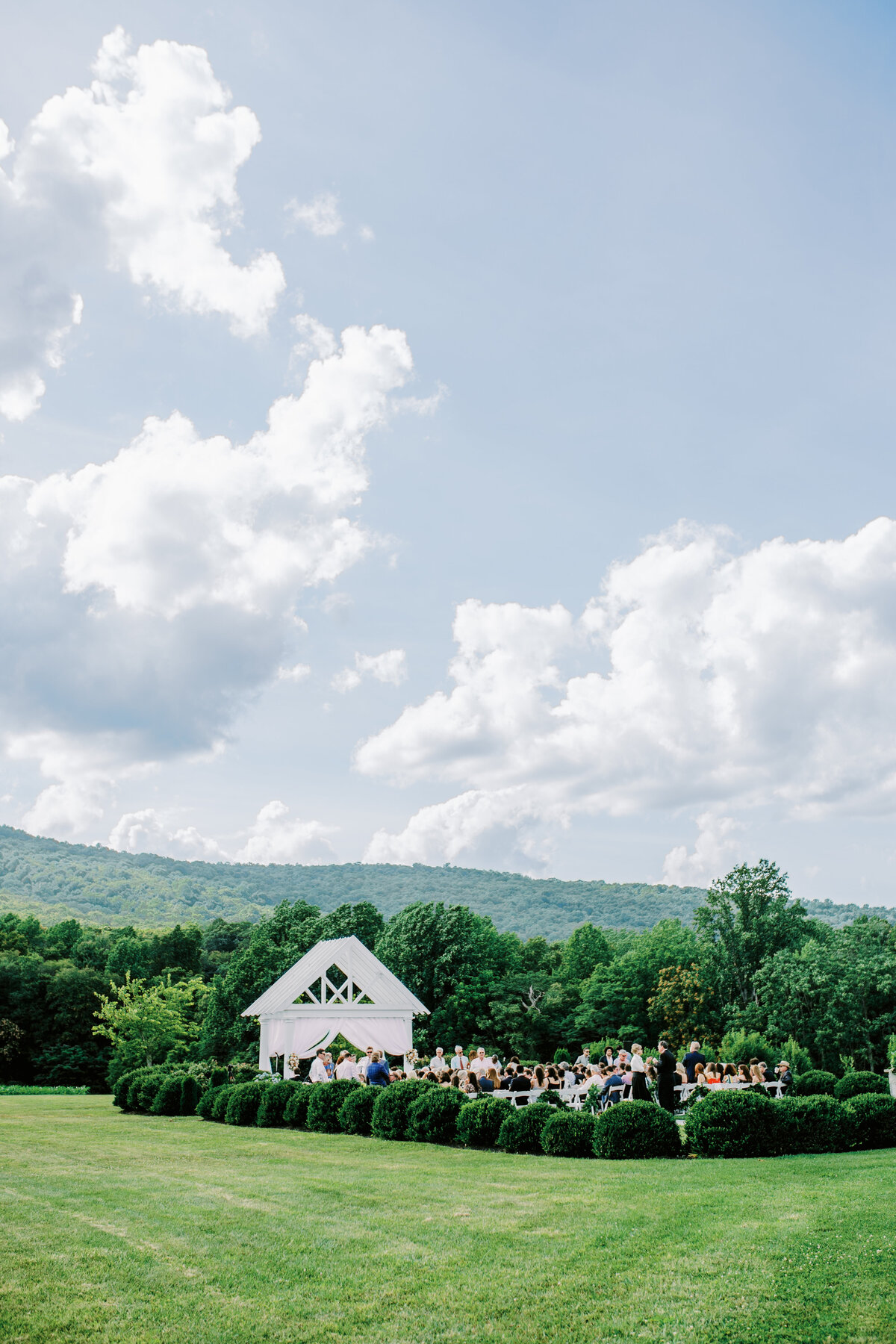 Springfield-Manor-Wedding-Feature-Washingtonian-Wedding-photo-35