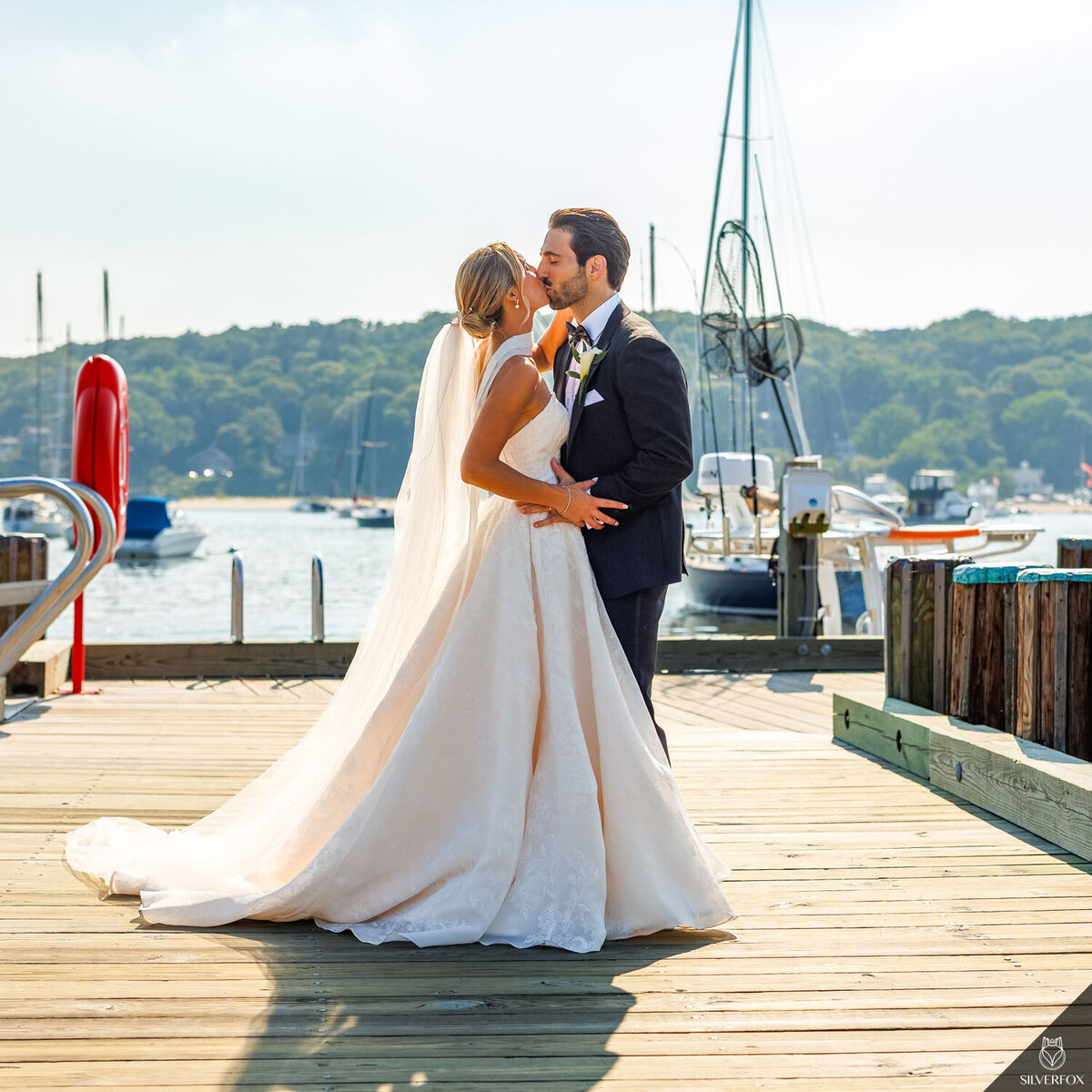 simply-white-bridal-ny-wedding