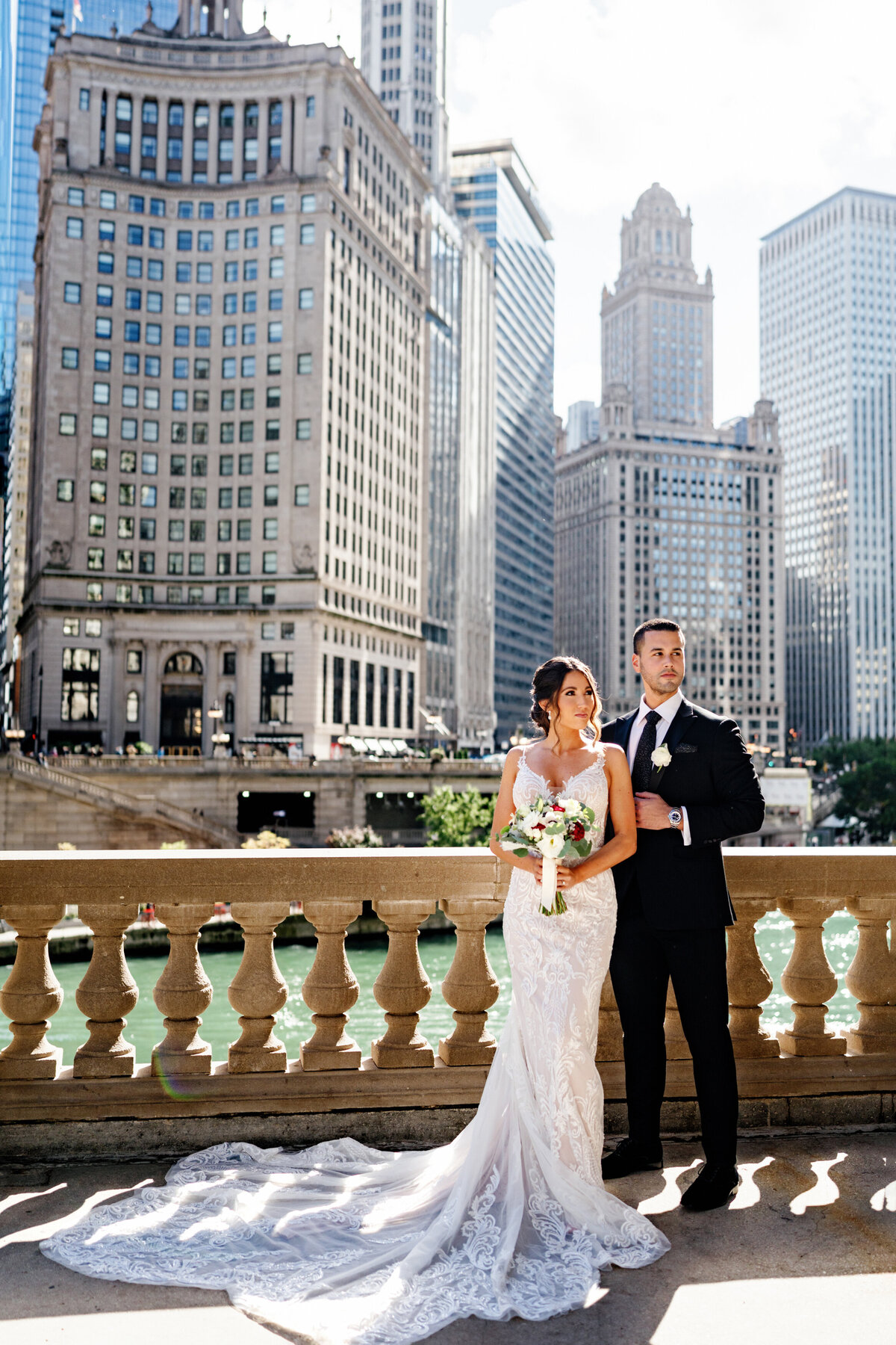 Aspen-Avenue-Chicago-Wedding-Photographer-Fairlie-simply-elegant-xo-anna-held-floral-studio-tamara-makeup-rustic-modern-hocky-fun-hype-elegant-Chicago-Loft-industrial-Romantic-XO-Art-And-Design-FAV-77