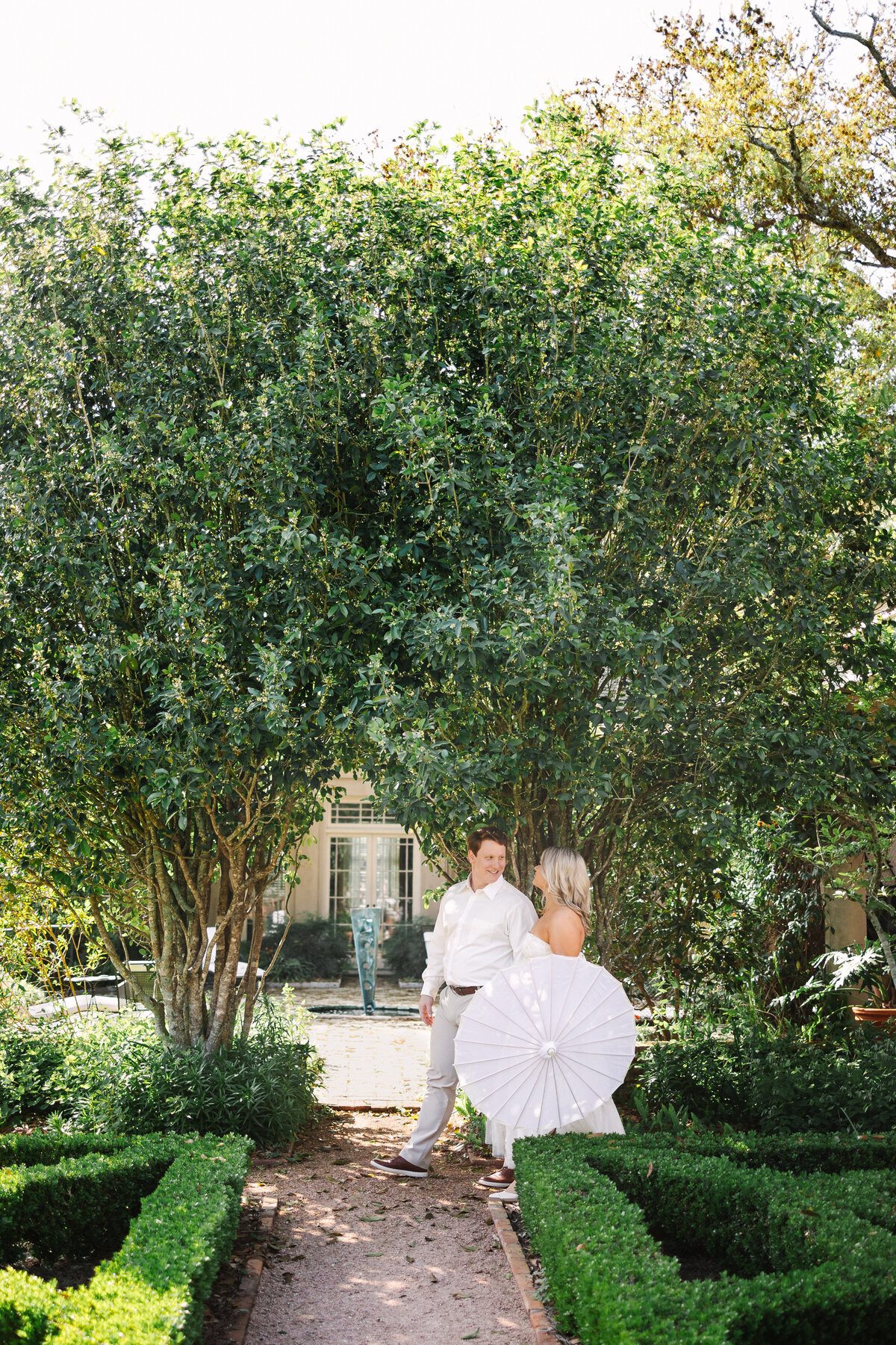New Orleans Engagement Photographer Longue Vue House and Gardens