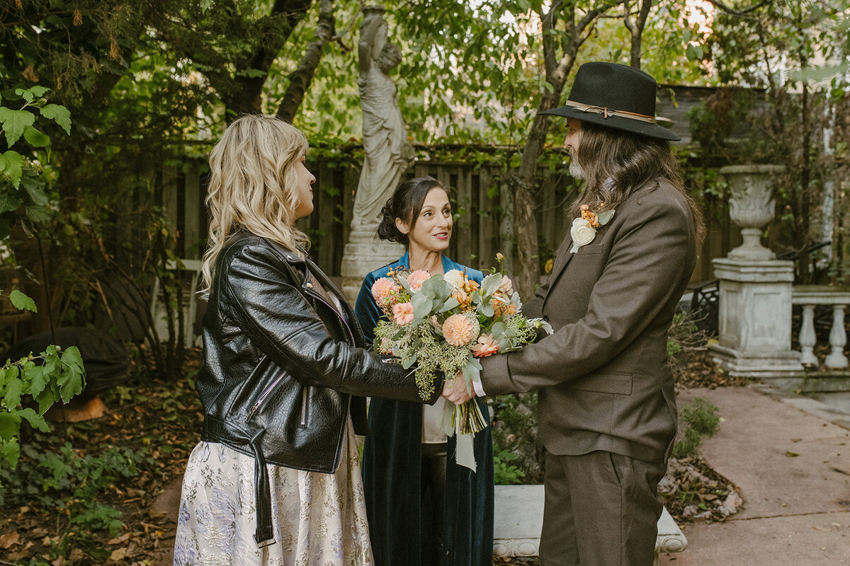 toronto-city-elopement-darling-mansion-wedding-photogrphy-intimate-modern-stylish-2512