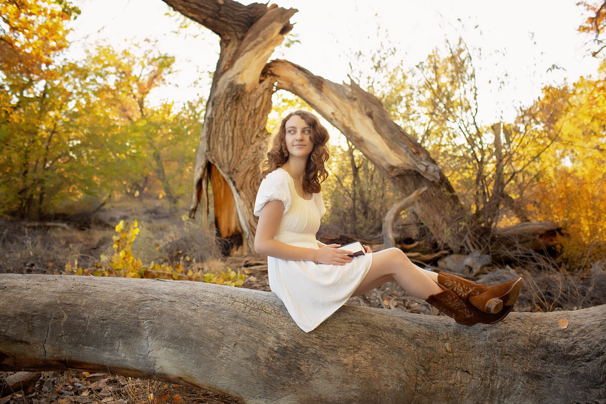 NM-senior-reading-a-book