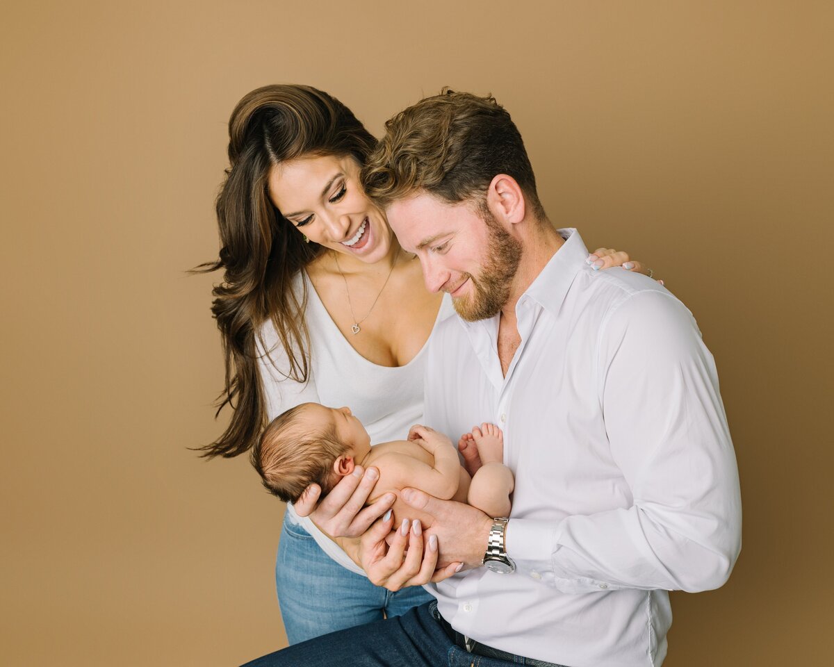 Joey_Winn_Portriat_Studio_Newborn_Maternity_Milestone_Family_Omaha_Nebraska (201)