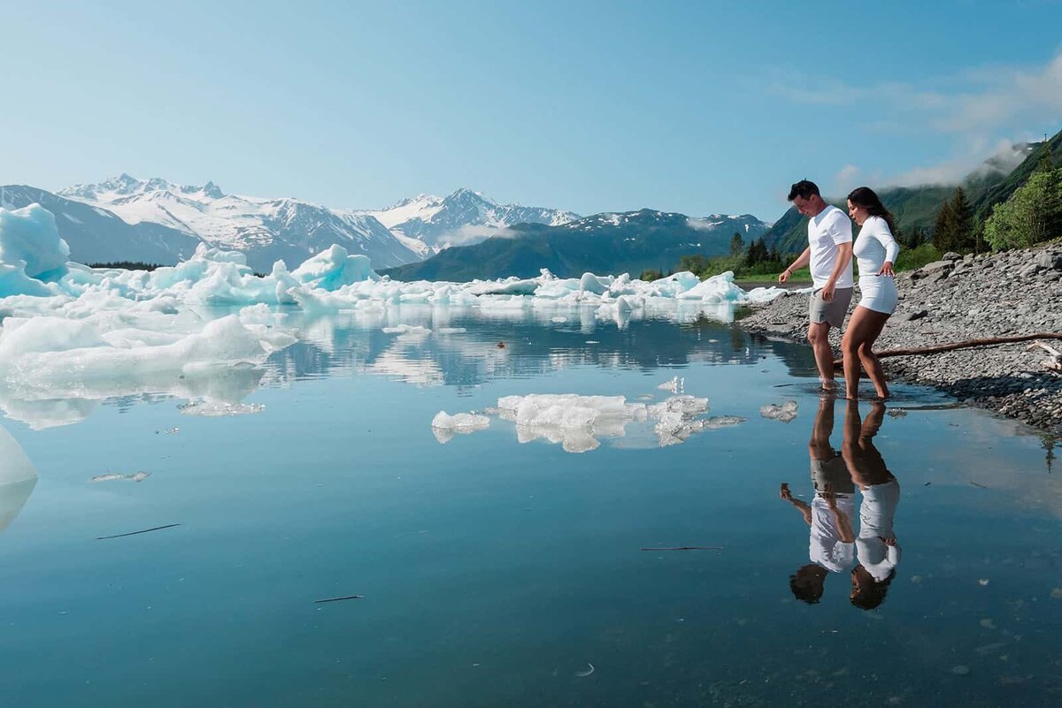 secluded-alaska-lodge-luxury-elopement