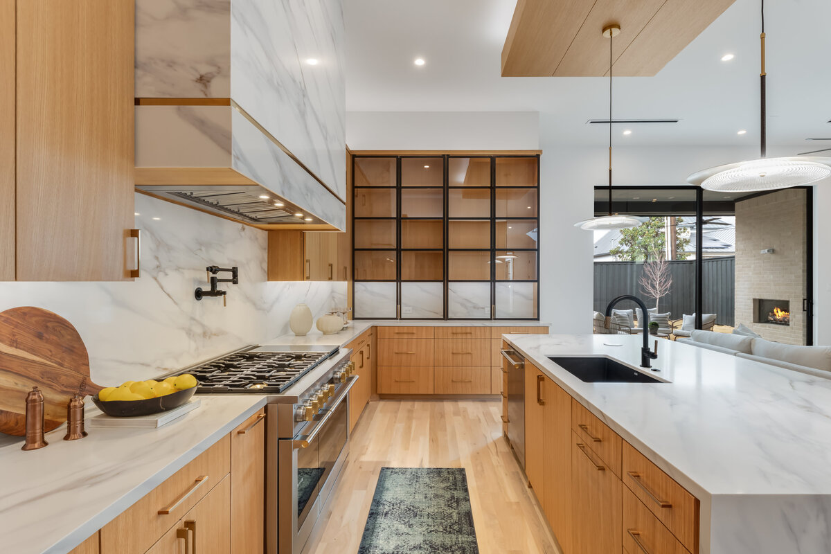 4015 Rochelle Dr-16