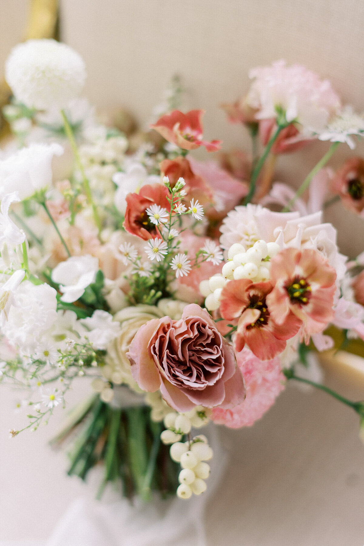 Maïlys Fortune Photography Husband Wife Wedding Weddings Photography France Switzerland Italy Timeless Dreamy Imagery Bilingual French English Destination Weddings Destination Wedding Provence French Riviera Paris Lake Como Tuscany34