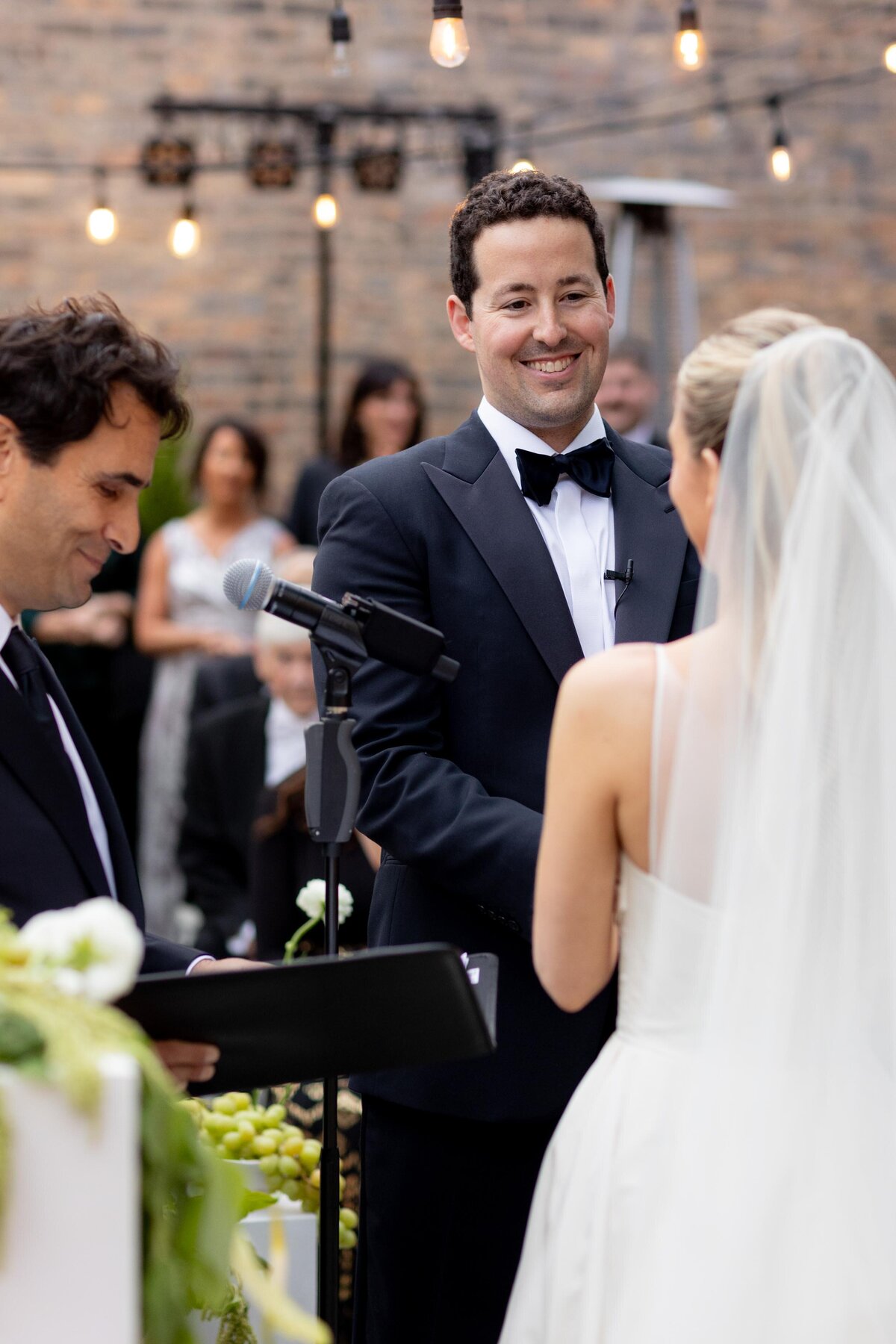 chicago-film-wedding-photographer-bixi-beer-66