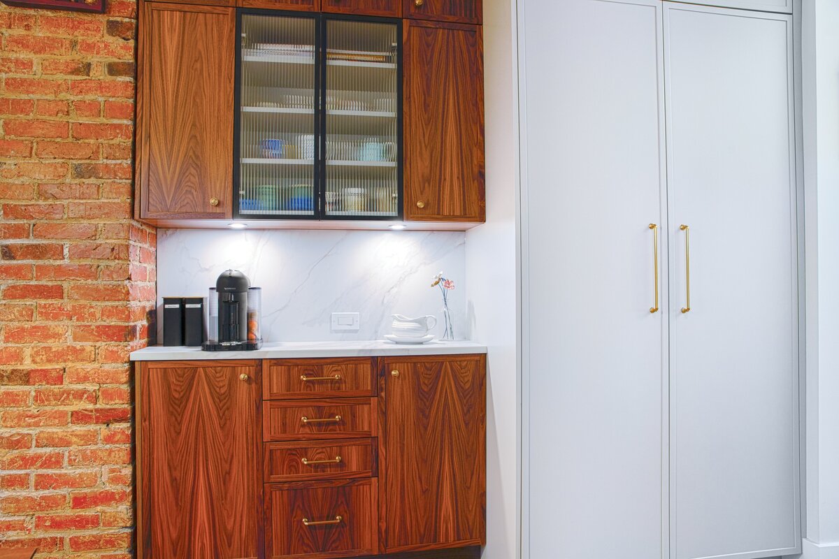 Coffee bar & Closet