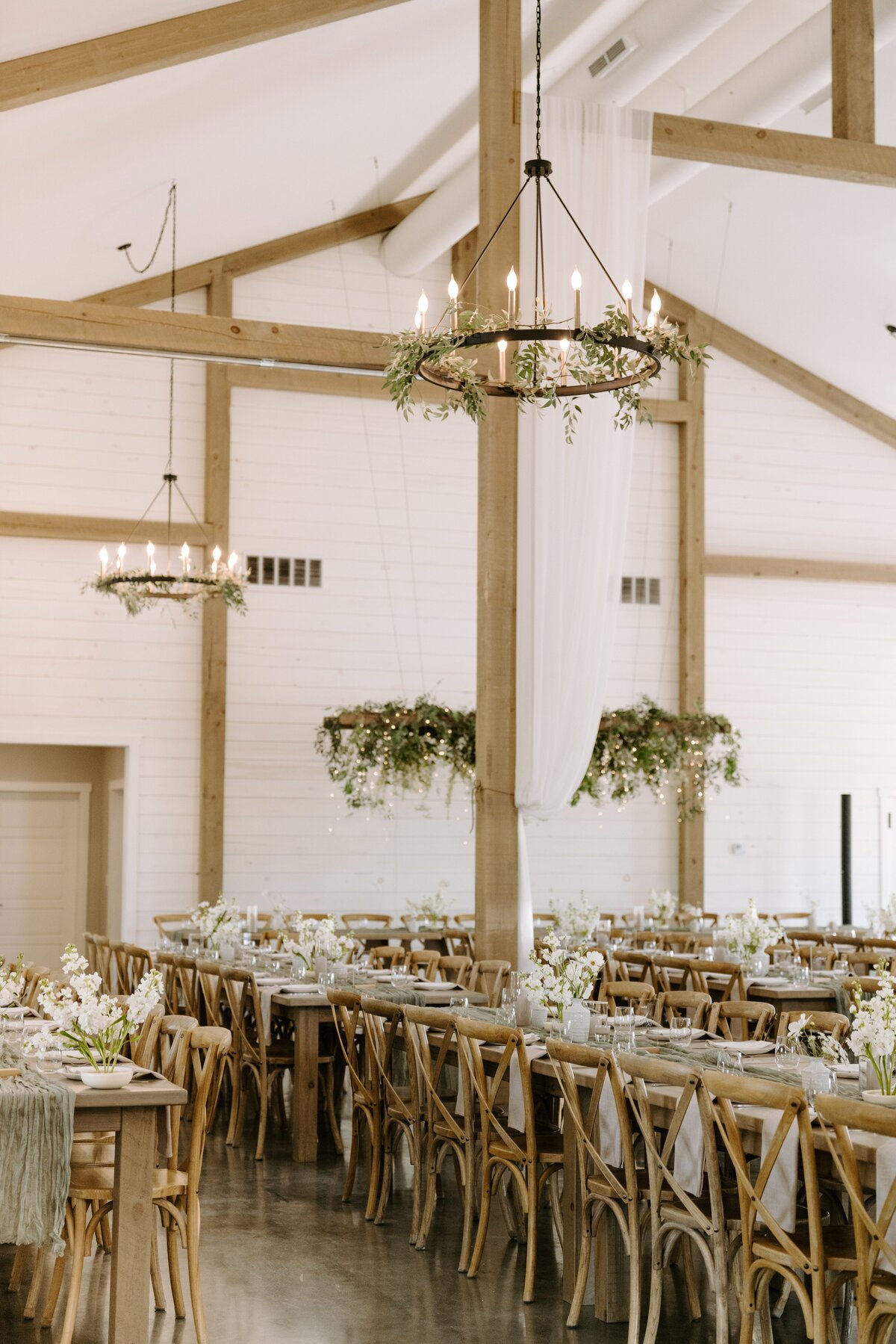 evergreen_weddings_co_canada_wedding_planner_designer_ottawa_winnipeg_toronto_full_service_wedding_planning_management_coordination_coordinating_design_services_designer_luxury_high_end_Reception-7