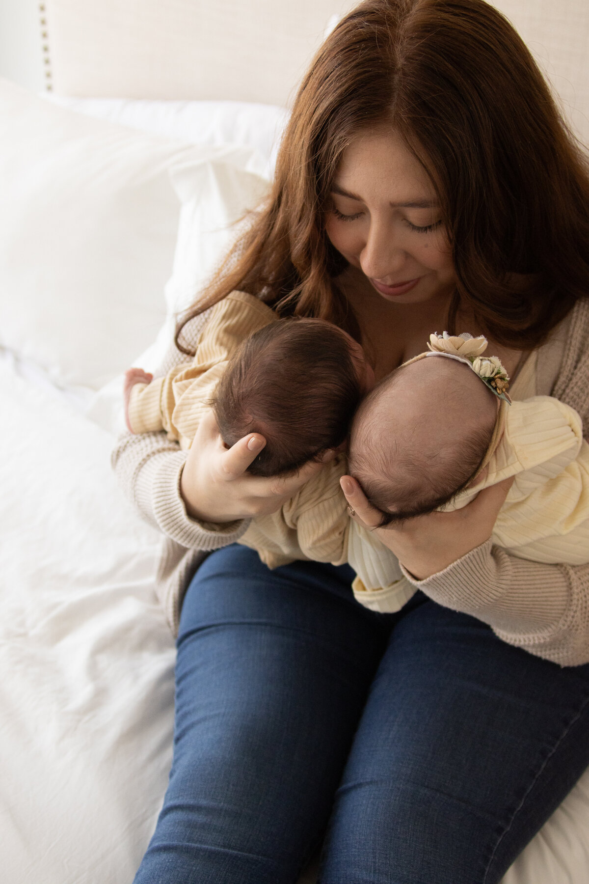 San Diego-Twins-newborn-lifestyle-photography-in-studio-the loft-12