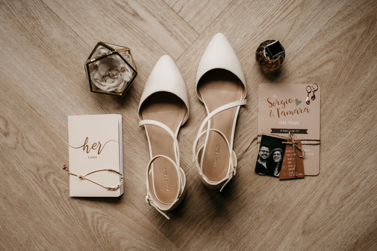 Pure Liefde Fotografie - Sergio & Tamara - Getting ready Tamara-6