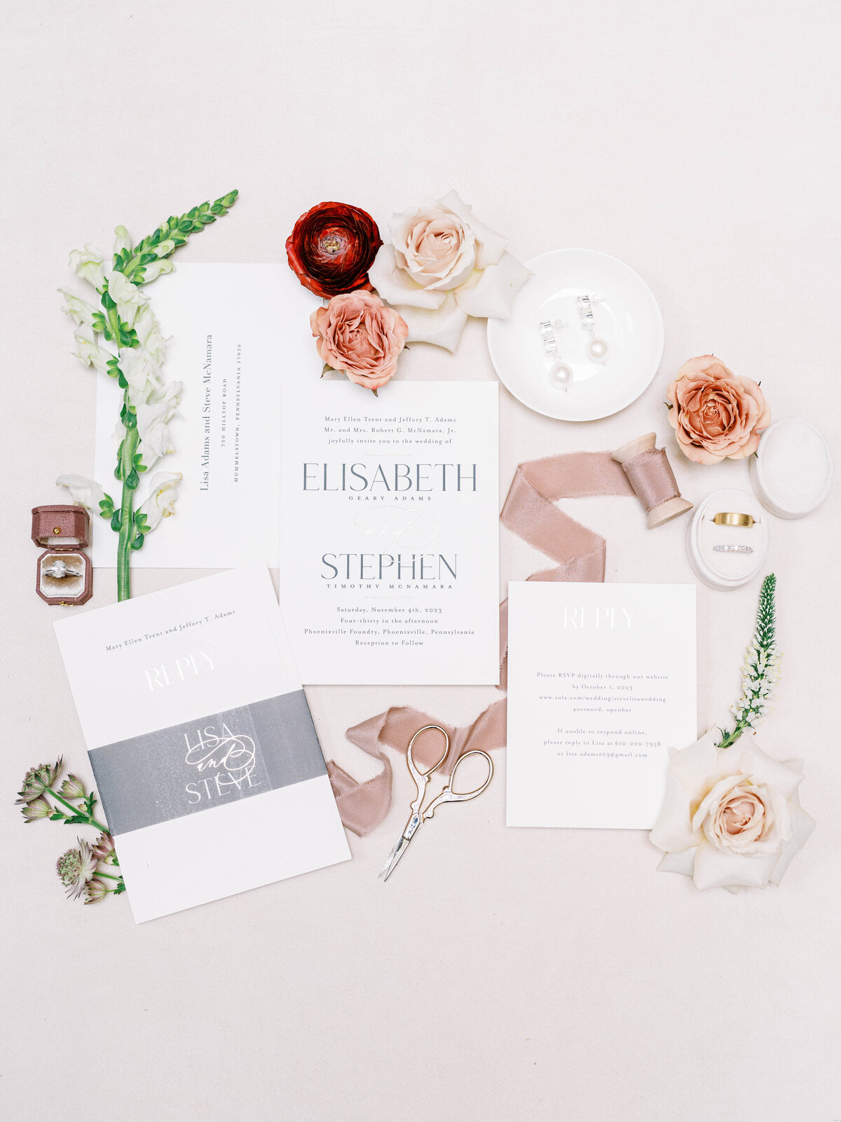 Phoenixville-Foundry-Romantic-Fall-Wedding-Photographer-Bridal-Details_2