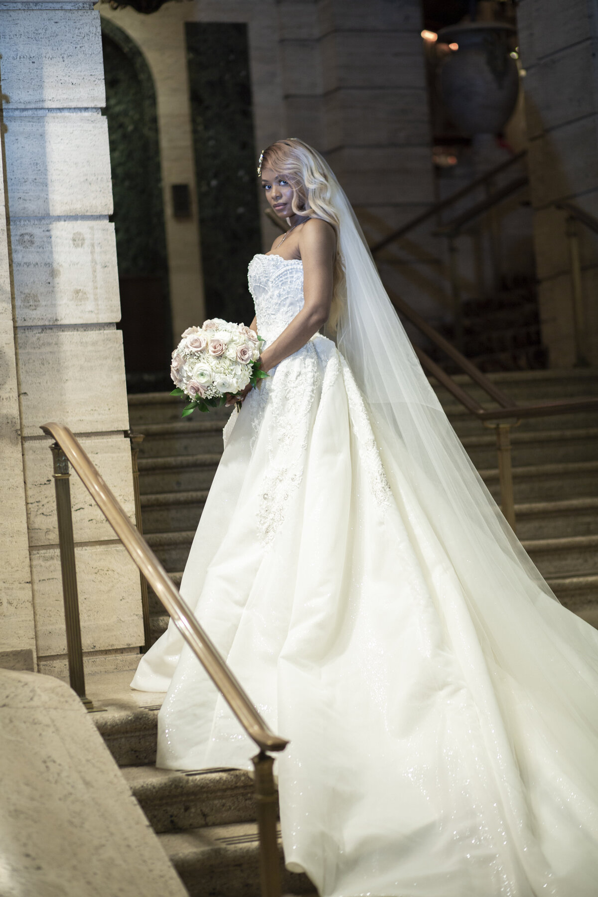 fall-multicultural-wedding- palmer - house-chicago