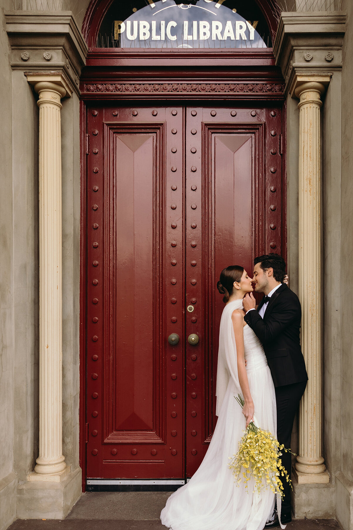 josieleephotography_townhallwedding_14