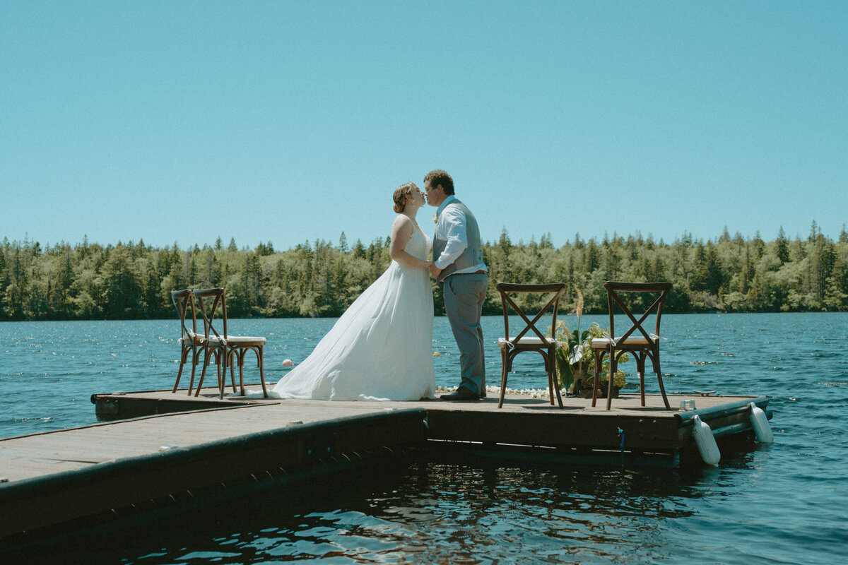 Lakeside_StyledShoot-309