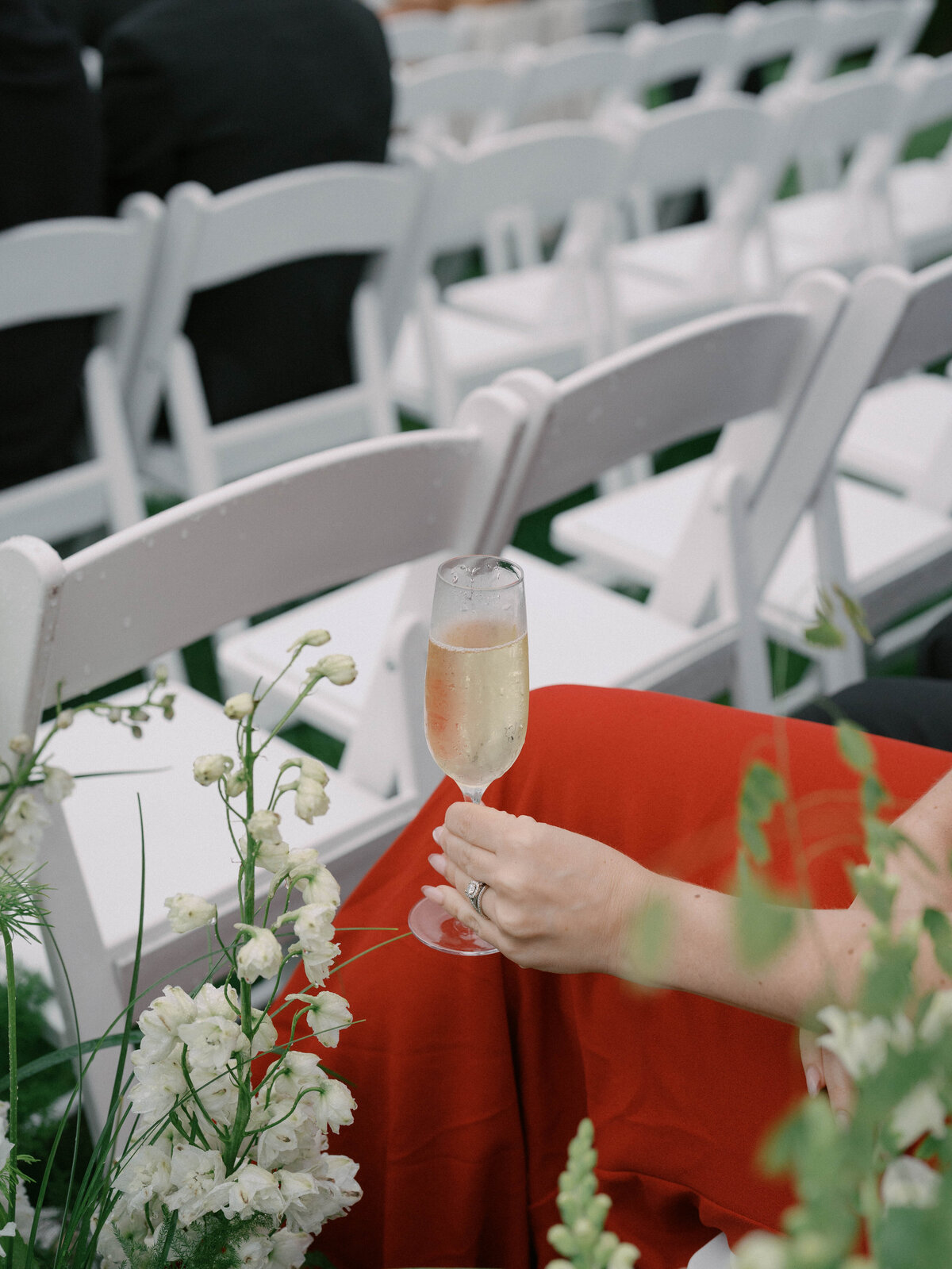 floral-wedding-aisle-newport-ri