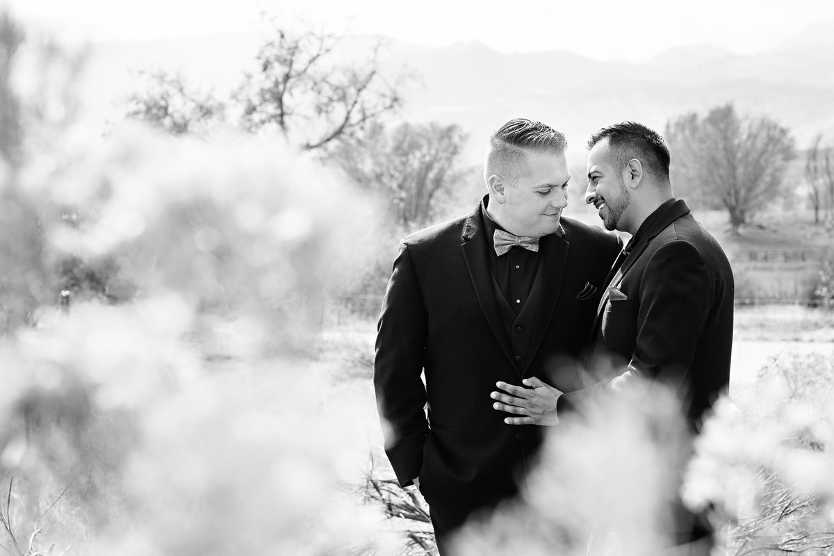 romantic-same-sex-wedding-photo-fort-collins-colorado