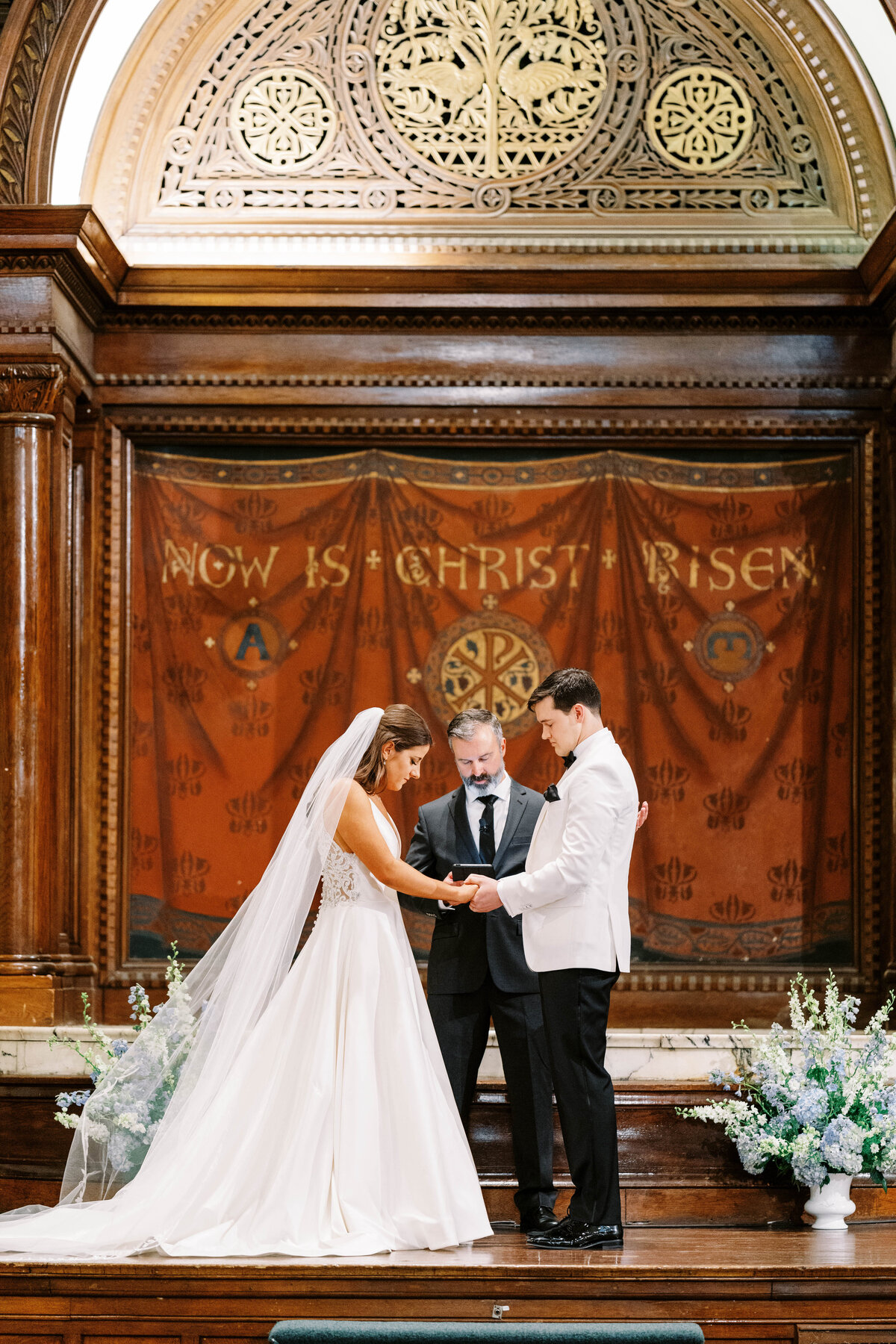 cairnwood-estate-spring-wedding-philadelphia-photographer-Ceremony_016