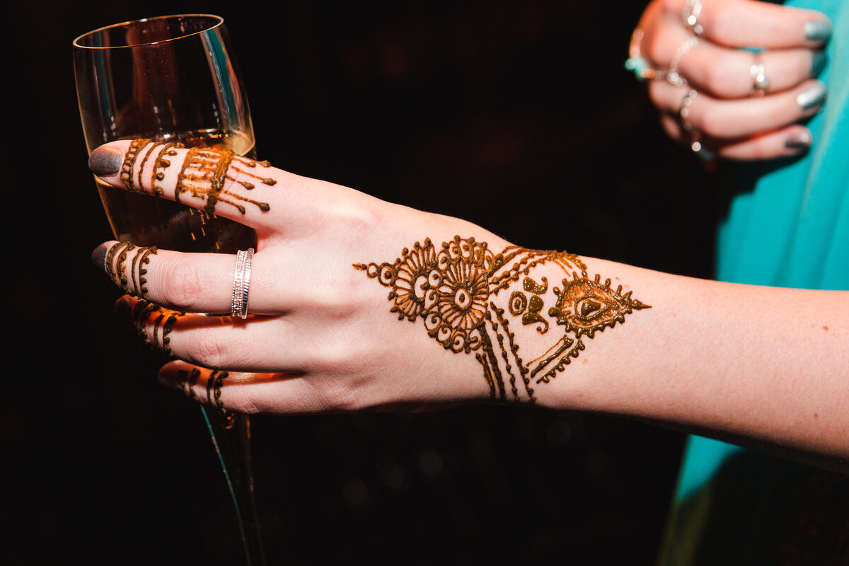 7 henna-tatto-artist-for-private-party