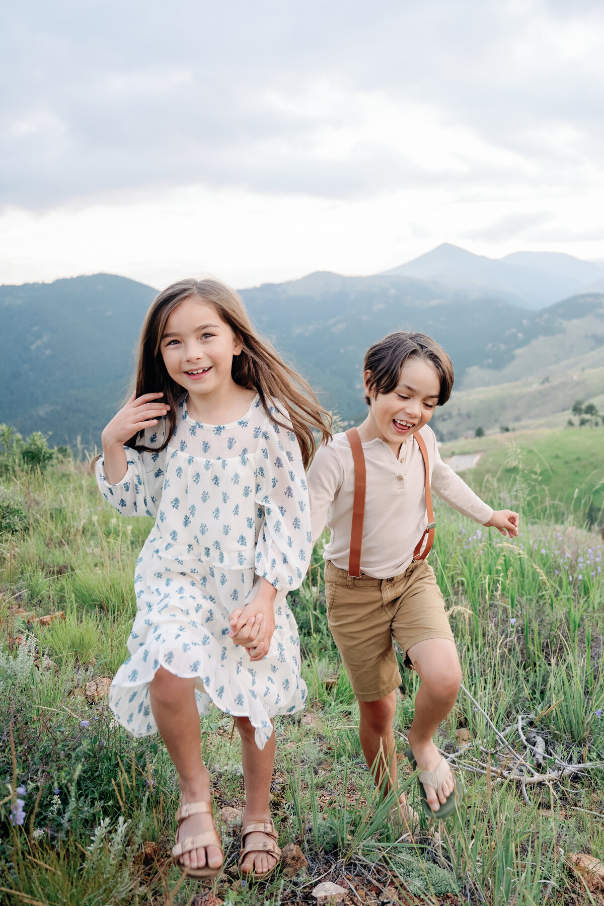 Boulder-Colorado-Family-Photographer-Olive-and-Aster-The-Santalas-2023-41