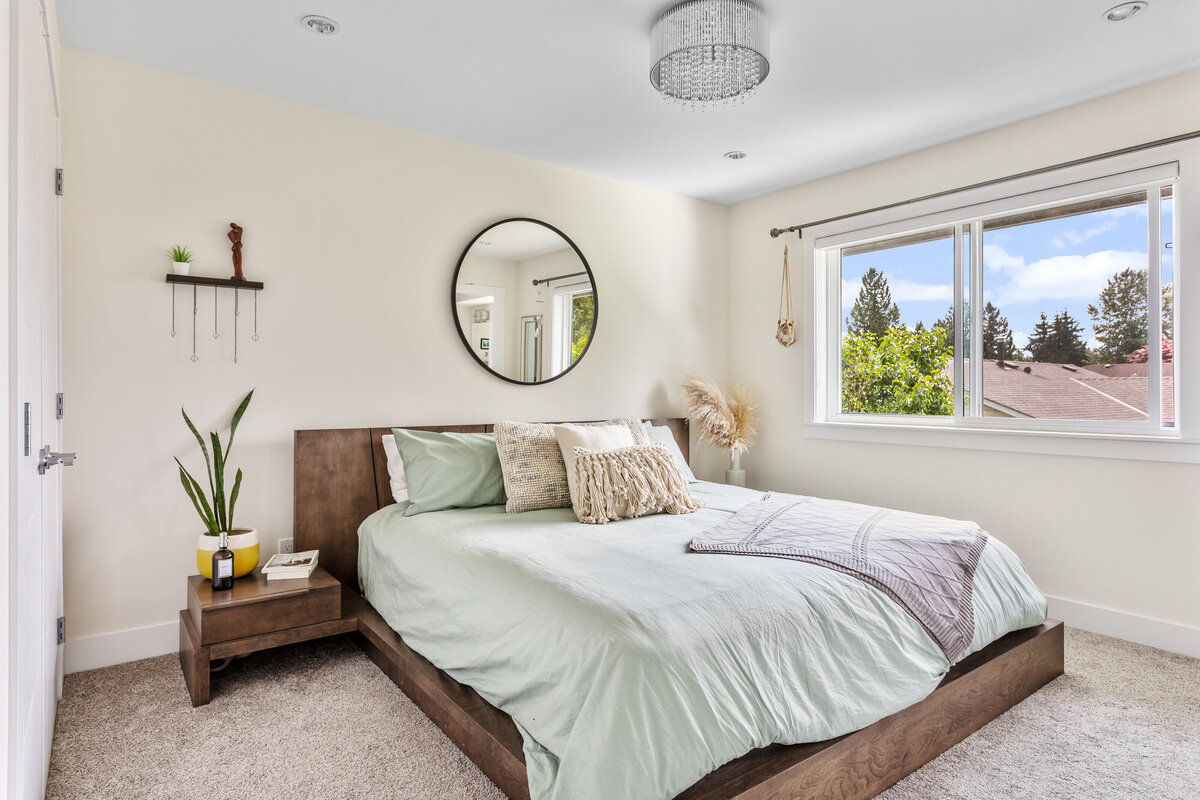 main bedroom bed