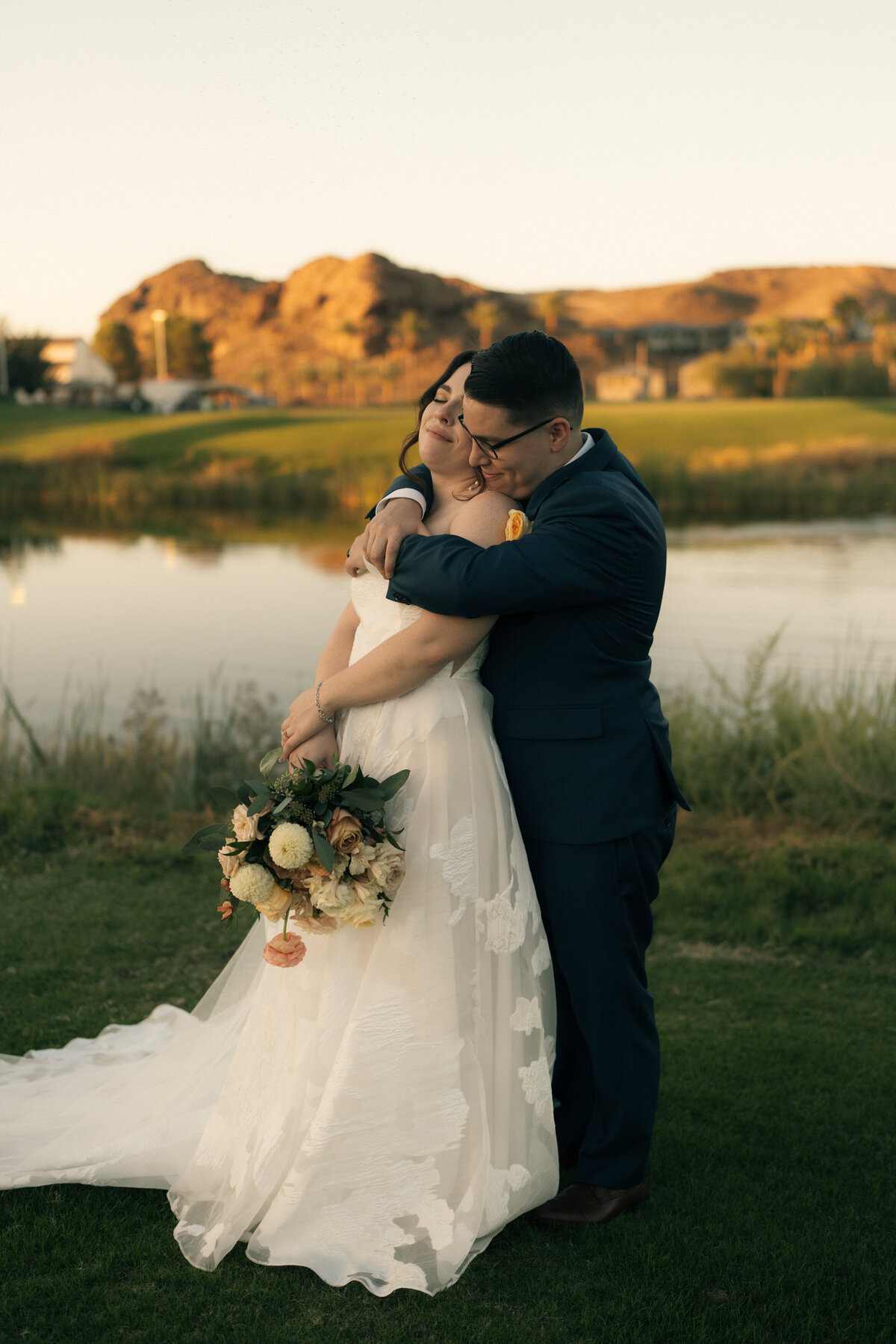 of-the-desert-flor-las-vegas-wedding-florist-lake-las-vegas-sports-club-0017